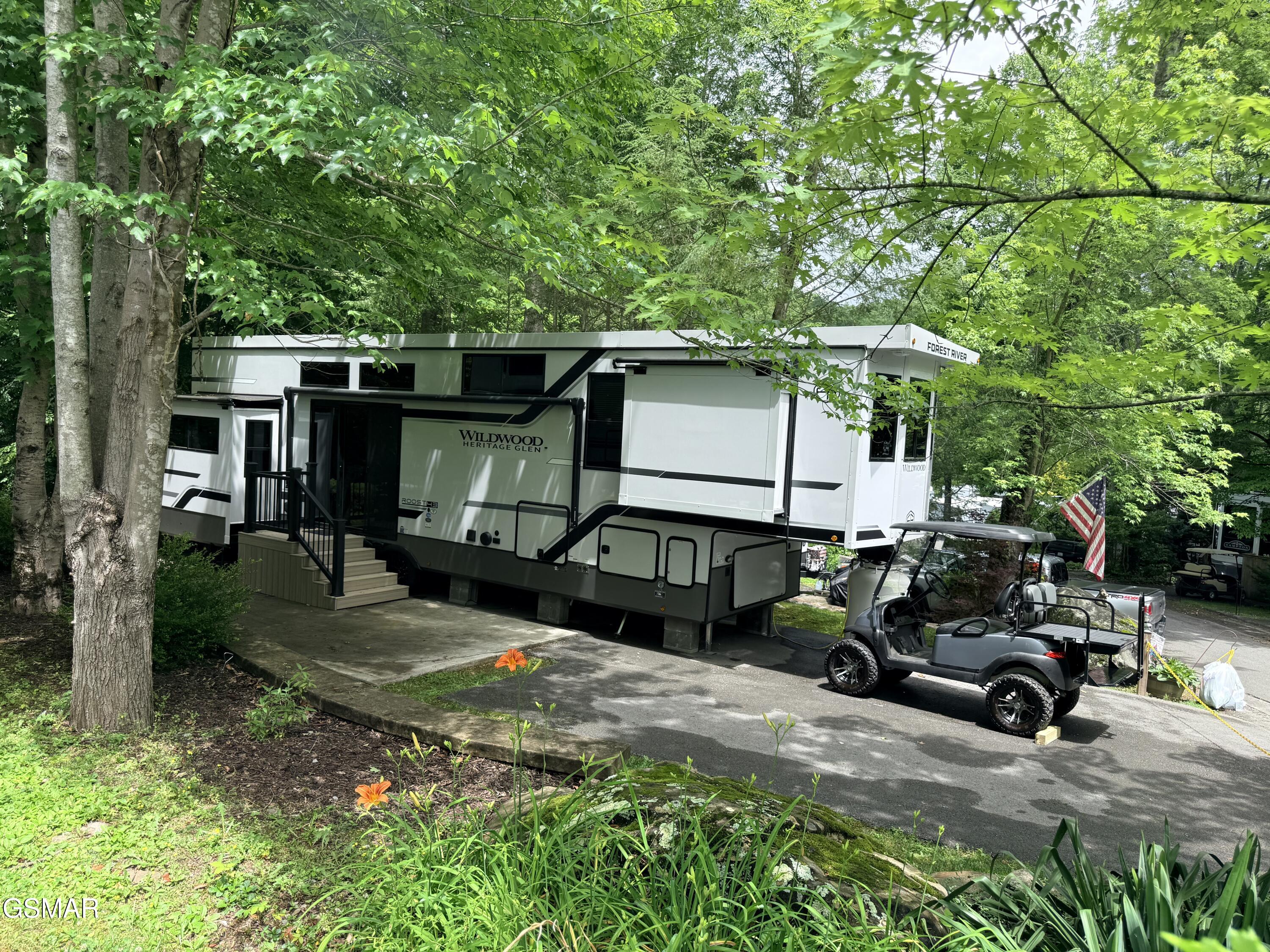 4229 E Parkway #32 Gatlinburg TN 37738