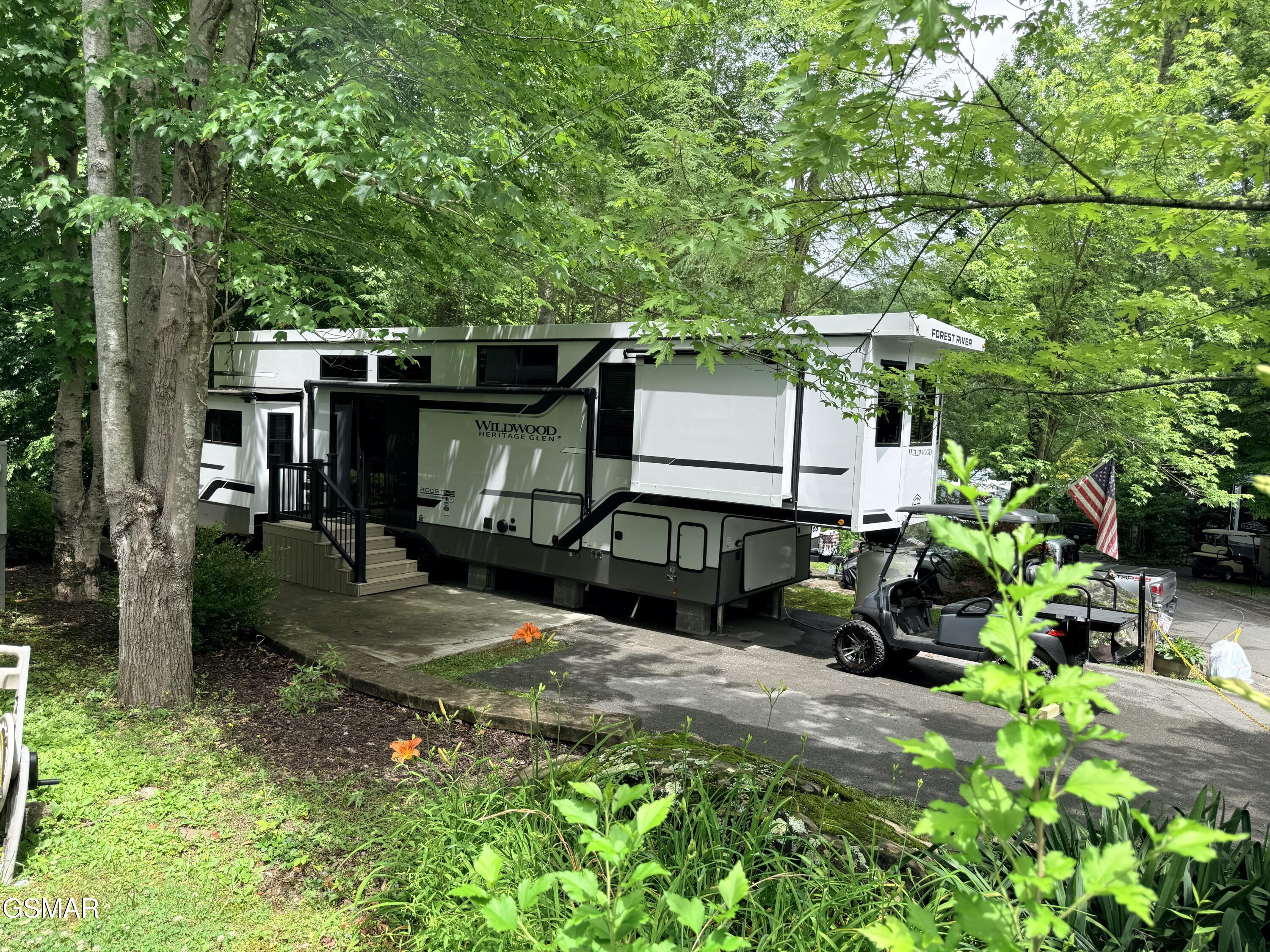 4229 E Parkway #32 Gatlinburg TN 37738