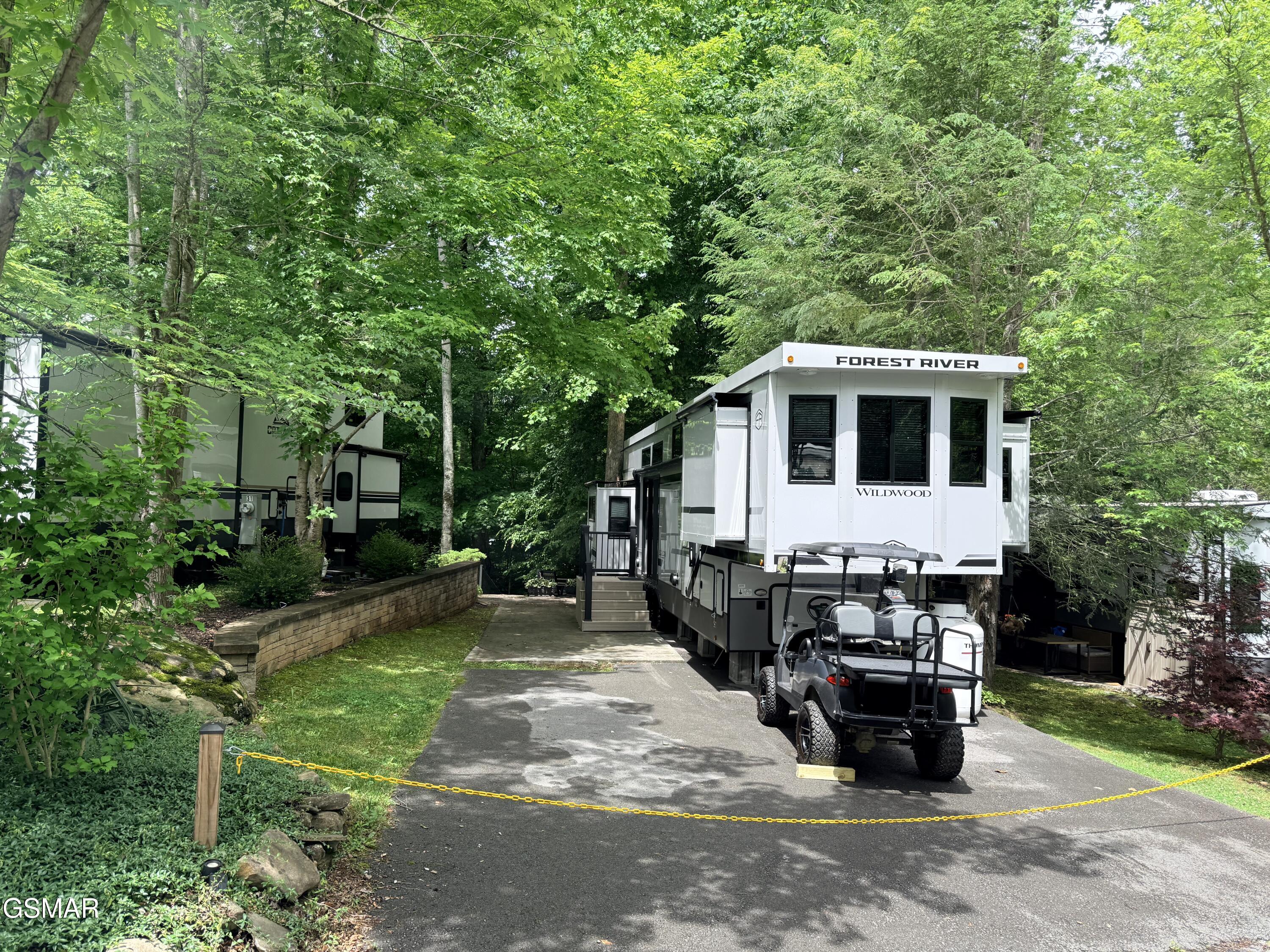 4229 E Parkway #32 Gatlinburg TN 37738