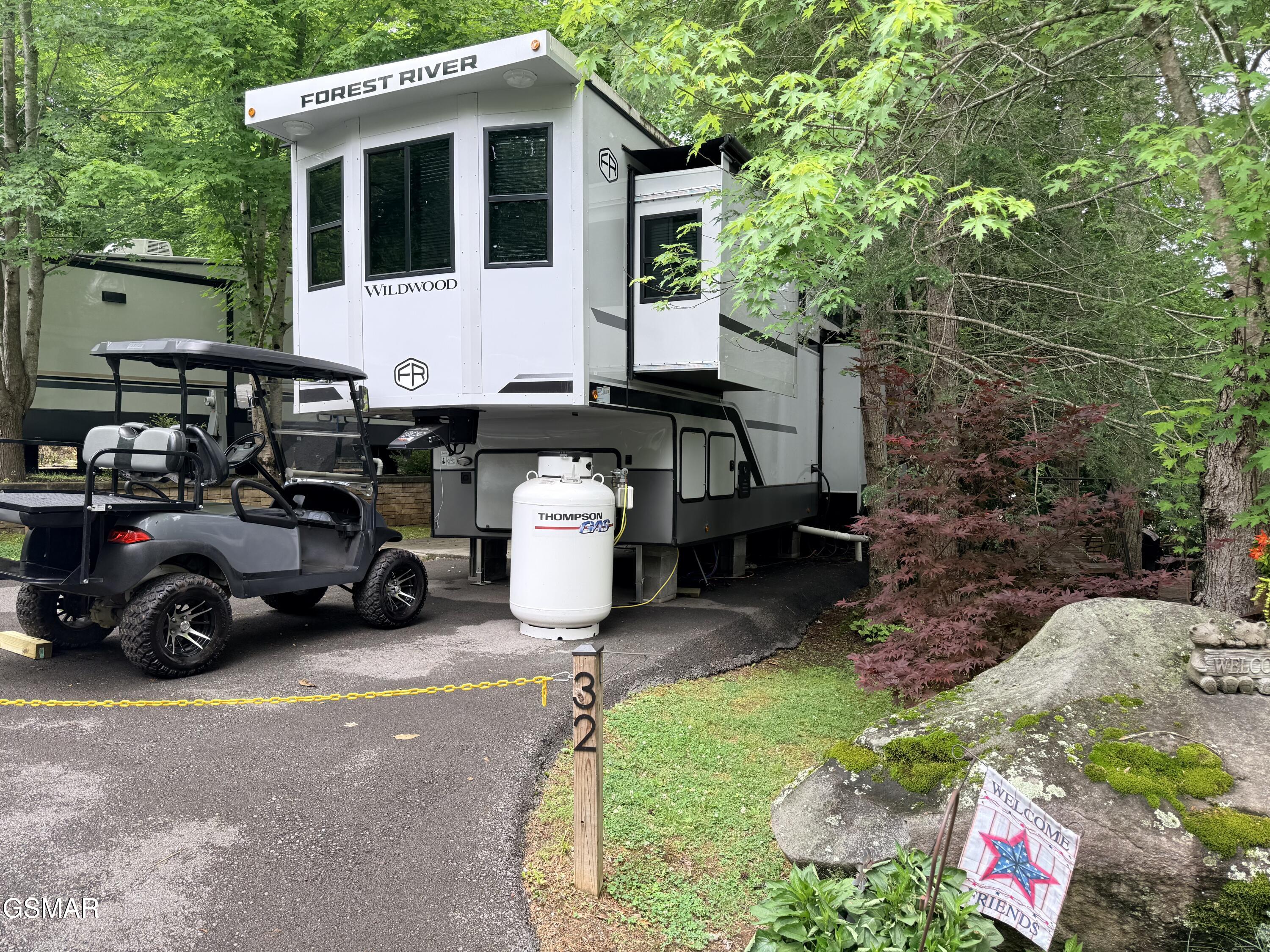 4229 E Parkway #32 Gatlinburg TN 37738