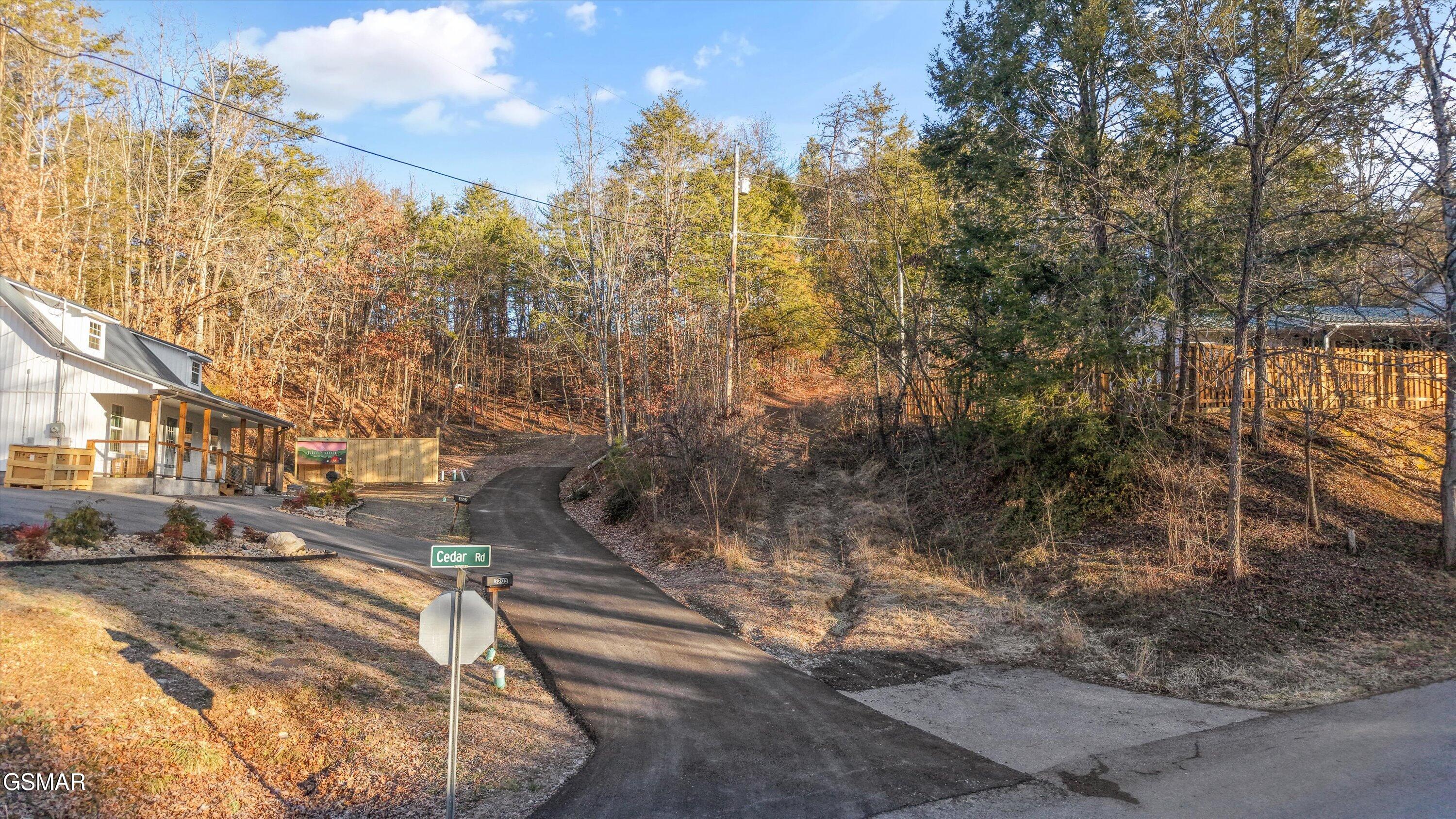 619 Cedar Road Pigeon Forge TN 37863