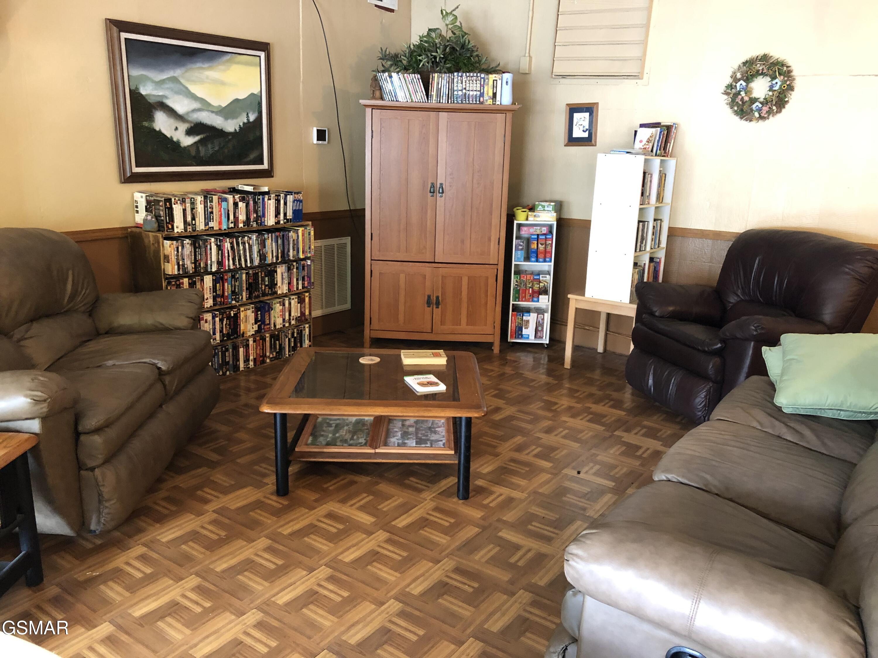 4229 E Parkway #225 Gatlinburg TN 37738
