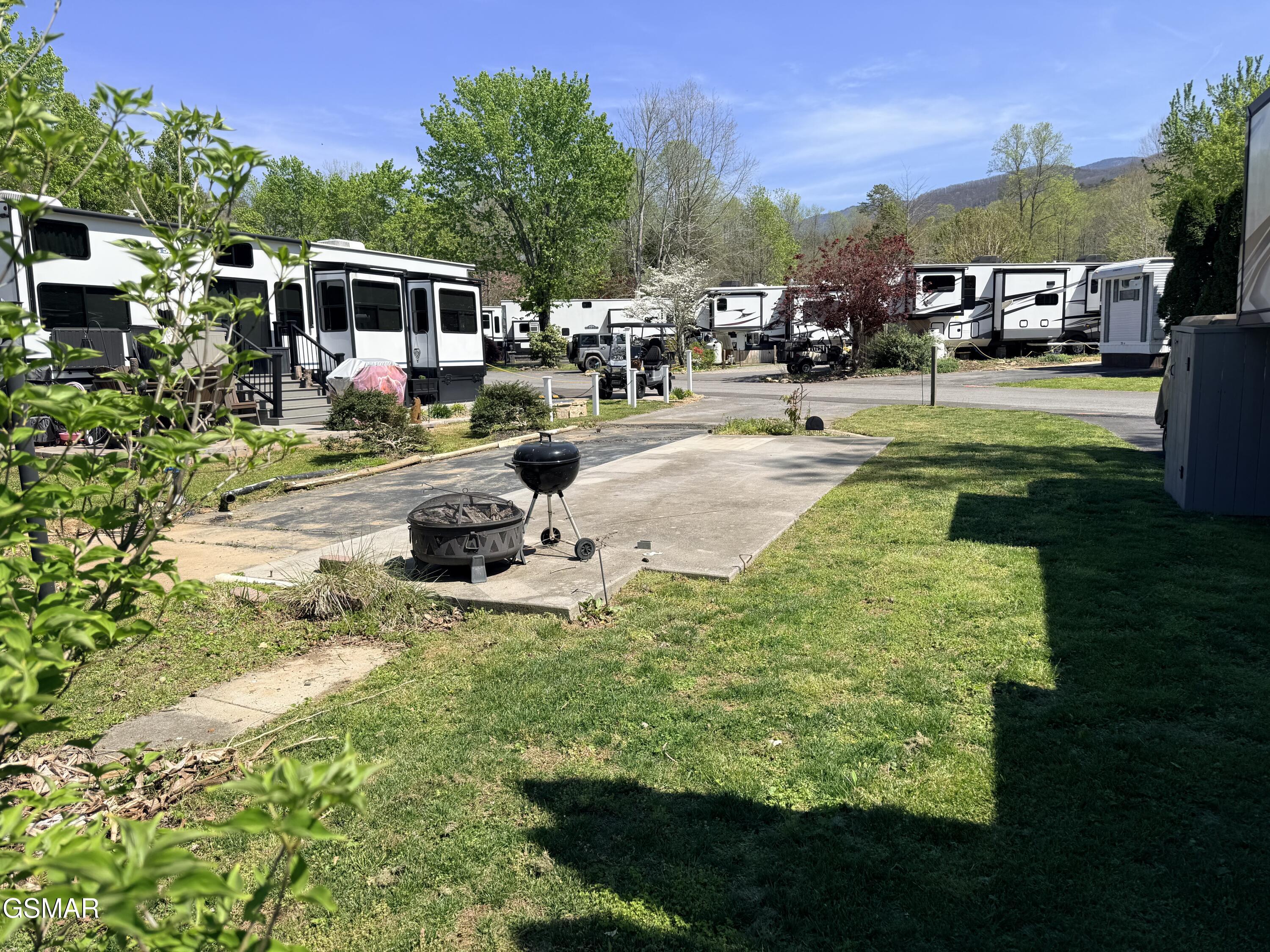 4229 E Parkway #225 Gatlinburg TN 37738