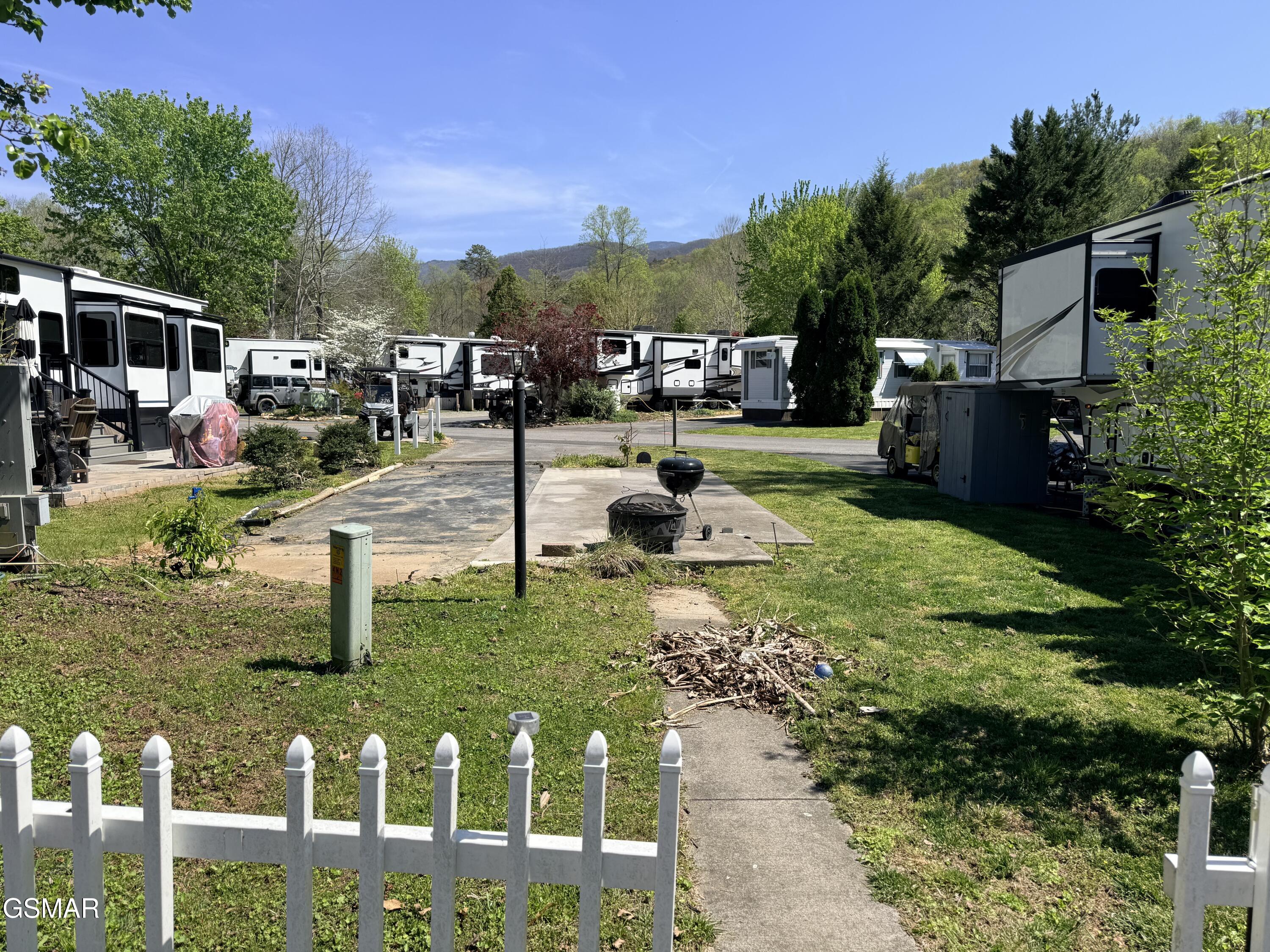 4229 E Parkway #225 Gatlinburg TN 37738