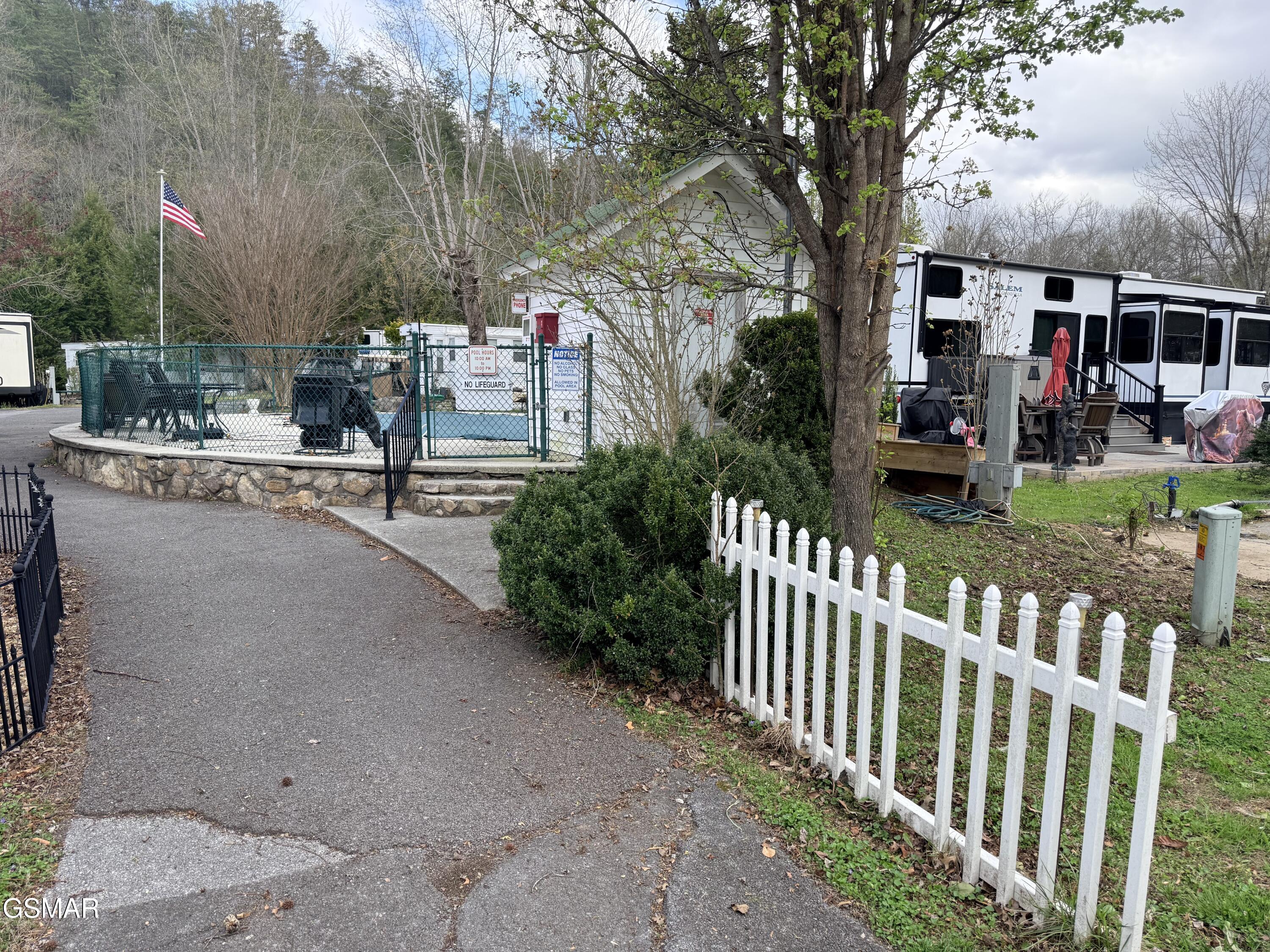 4229 E Parkway #225 Gatlinburg TN 37738