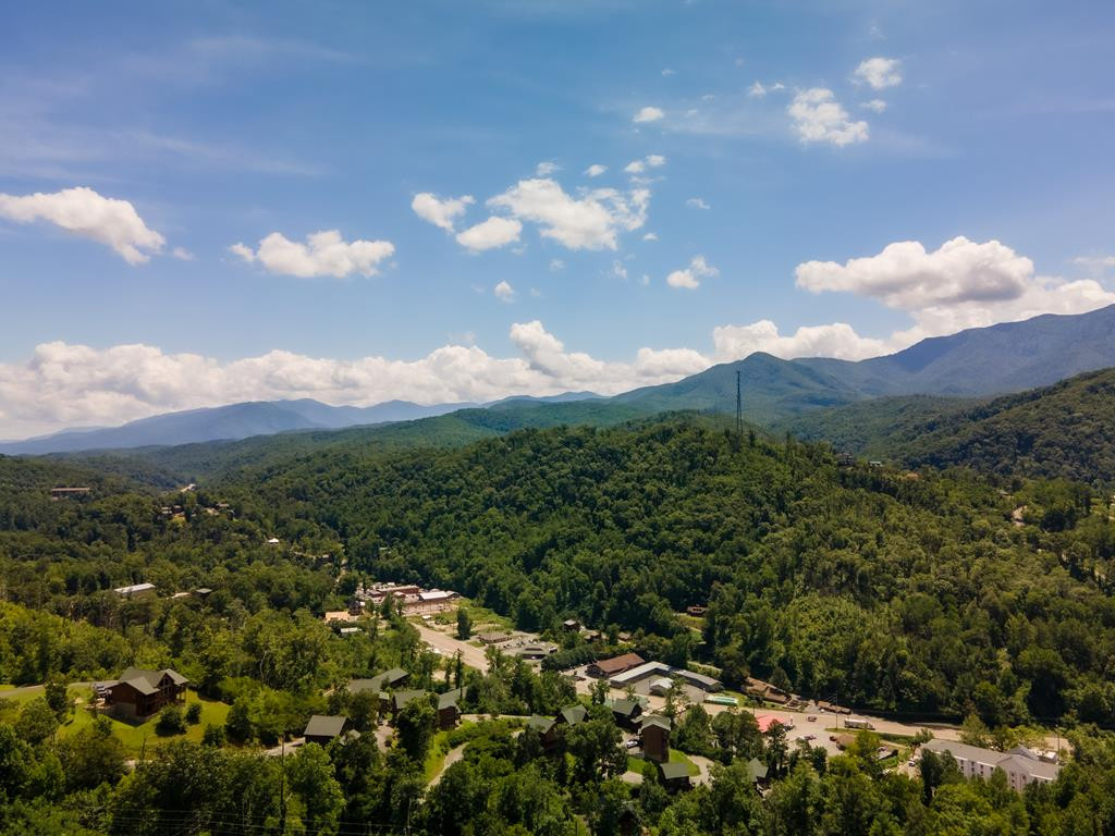 104 Oglewood Lane Gatlinburg TN 37738