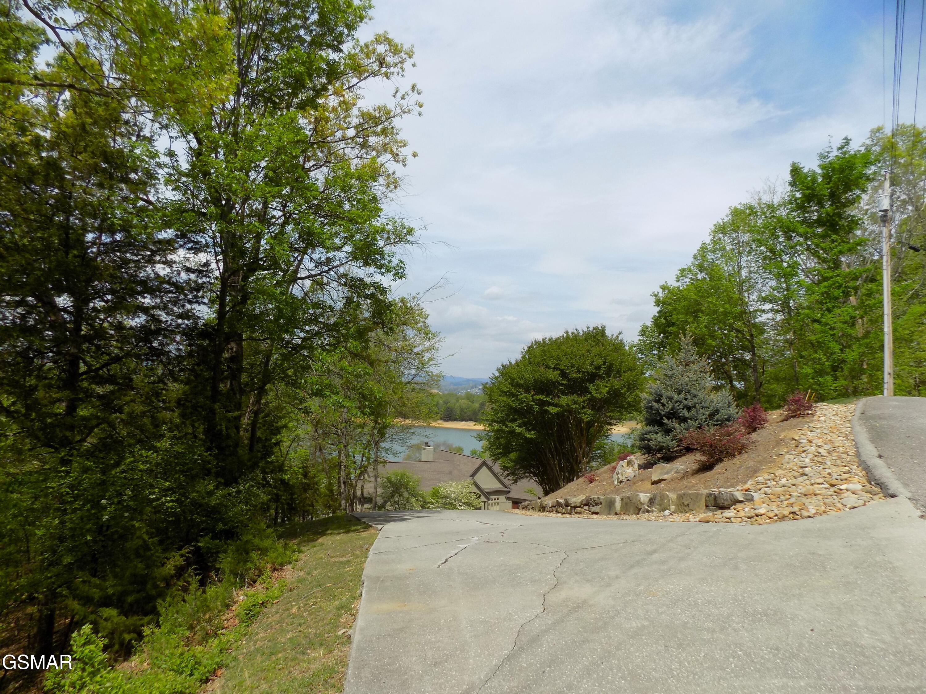 3753 Lake Point Drive Morristown TN 37814