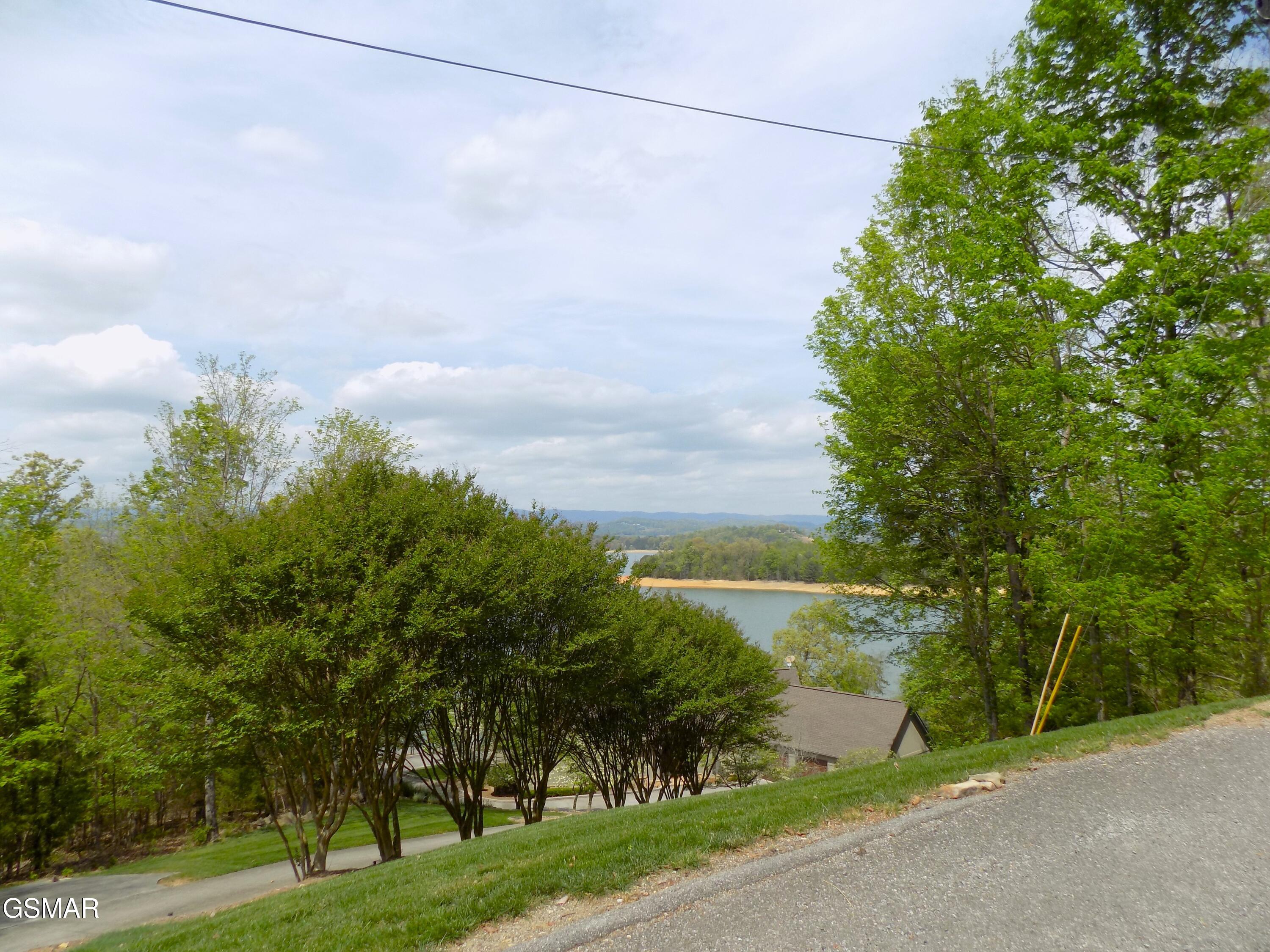 3753 Lake Point Drive Morristown TN 37814
