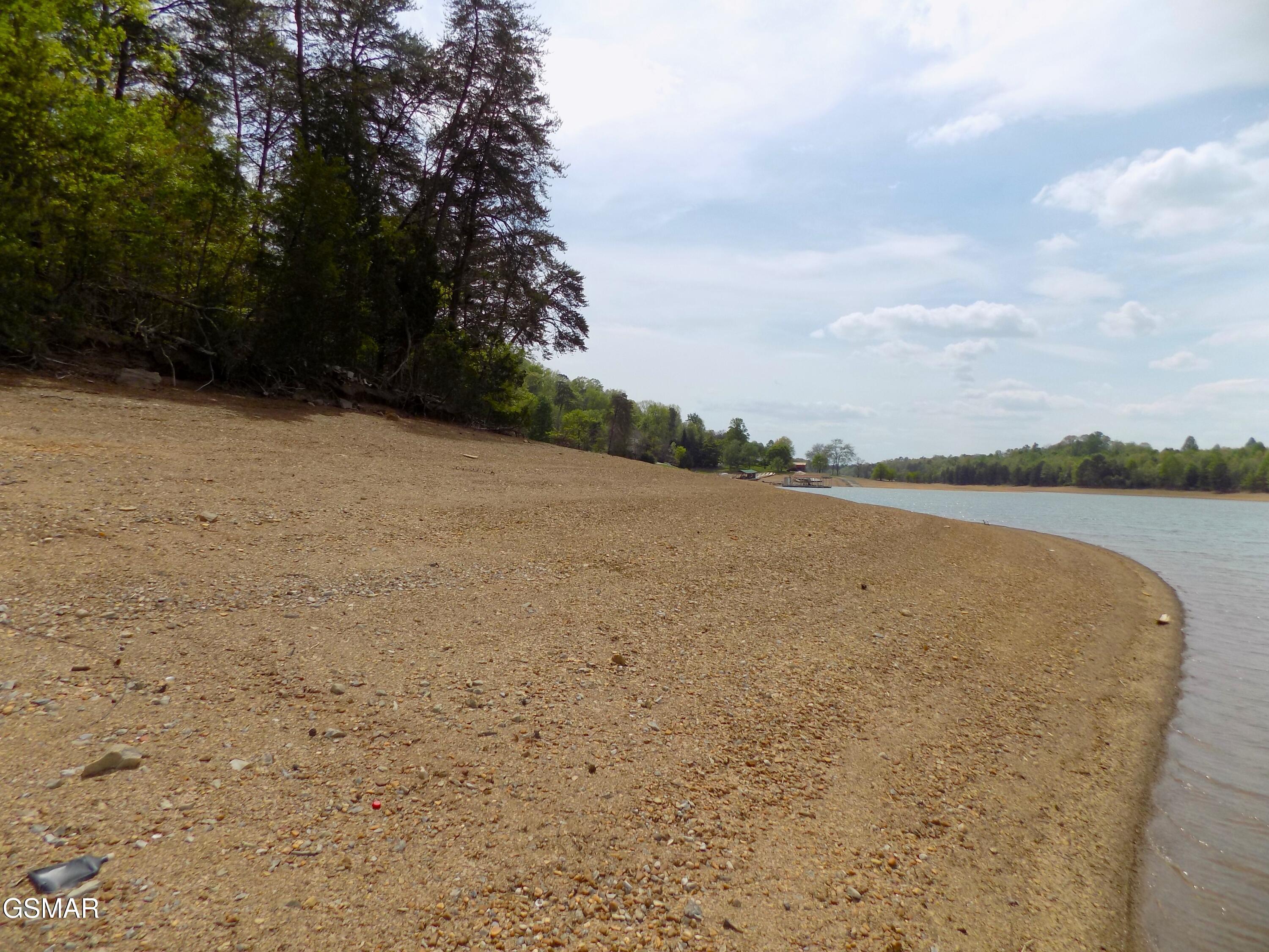 3753 Lake Point Drive Morristown TN 37814