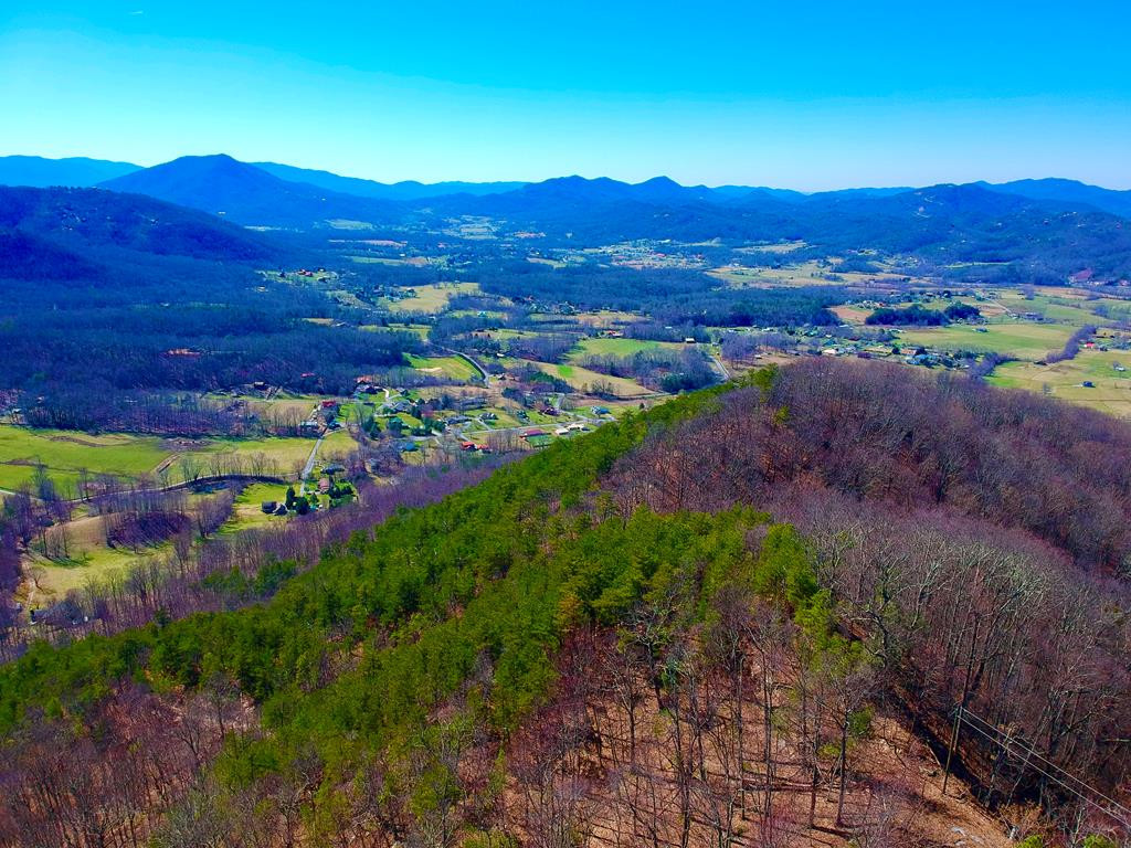 3-A Ravens Den Way Sevierville TN 37862