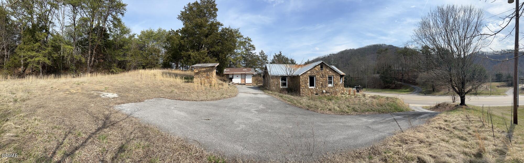 1170 Wears Valley Road Pigeon Forge TN 37863