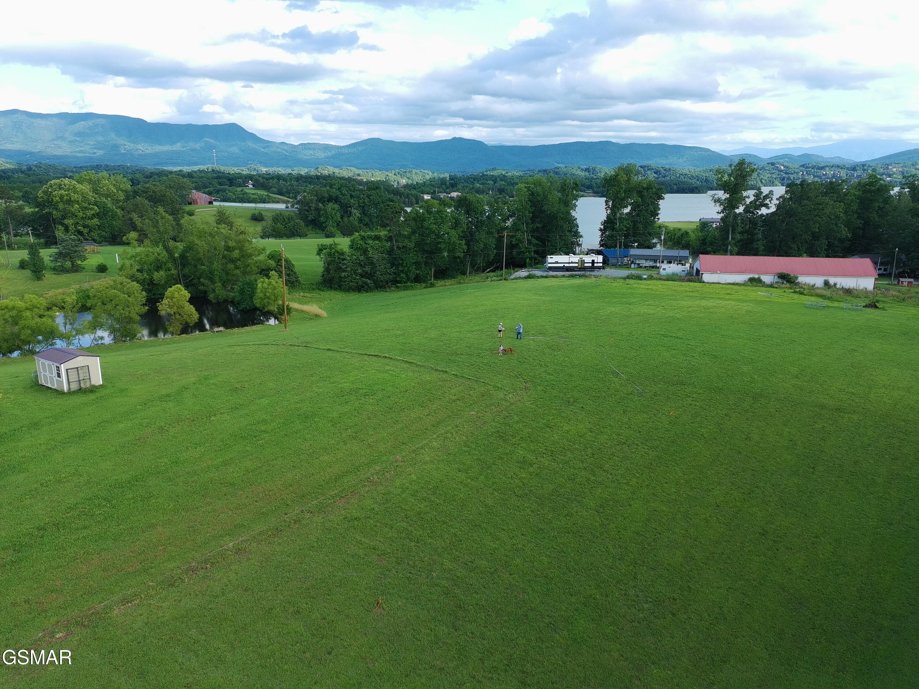 Lot 3 Chestnut Hill Road Dandridge TN 37725