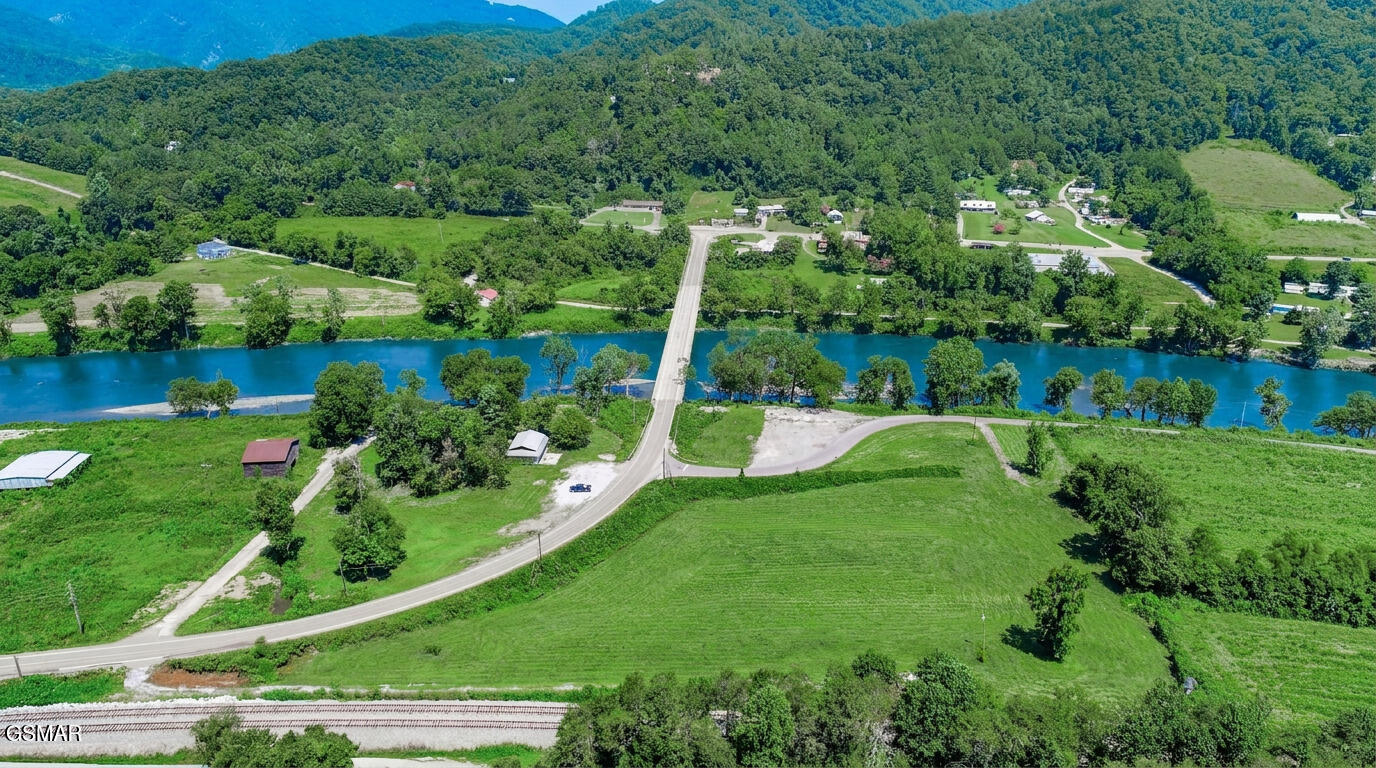 151 S Highway 107 Del Rio TN 37727