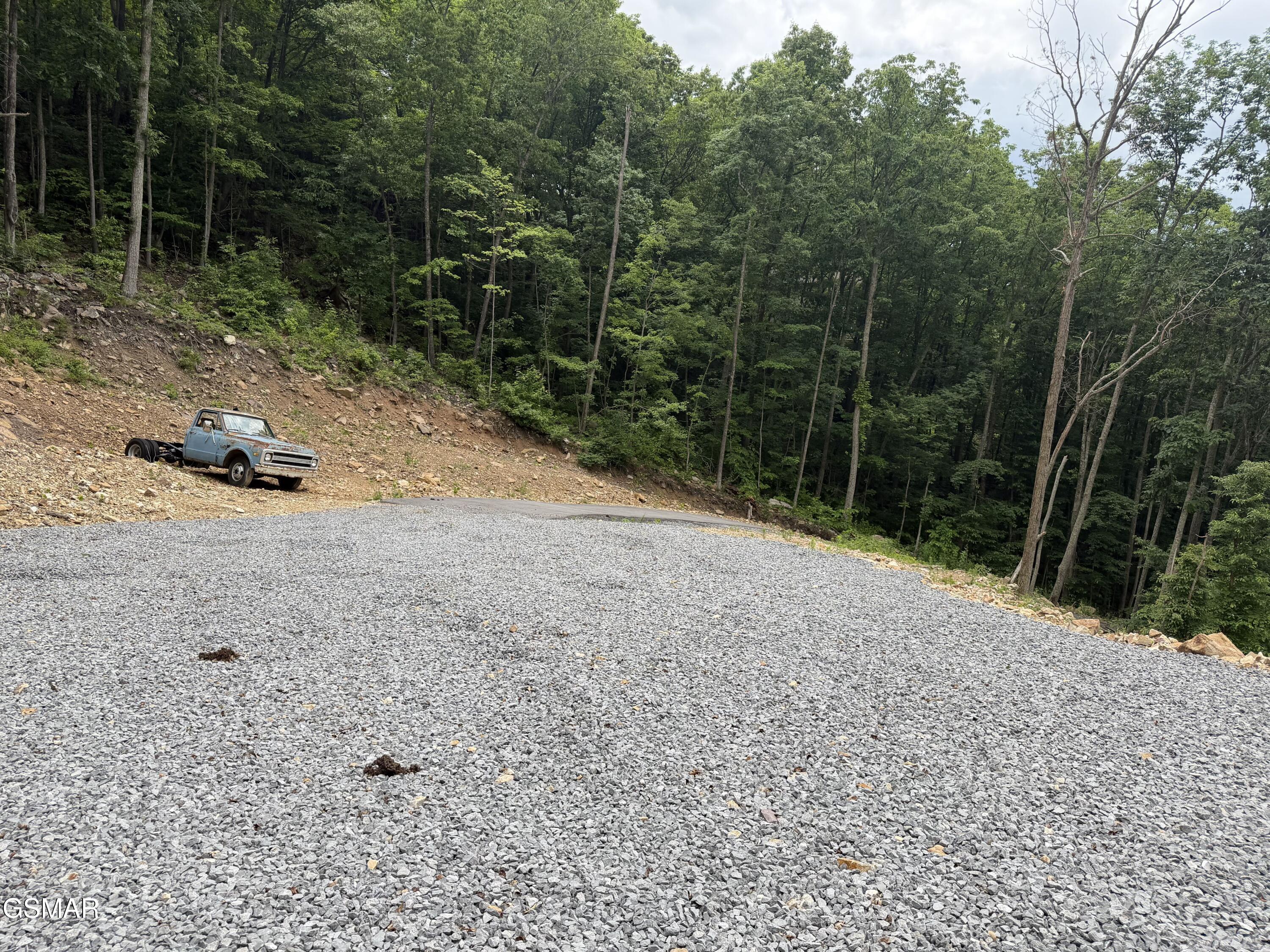 1038 Clingmans View Sevierville TN 37876