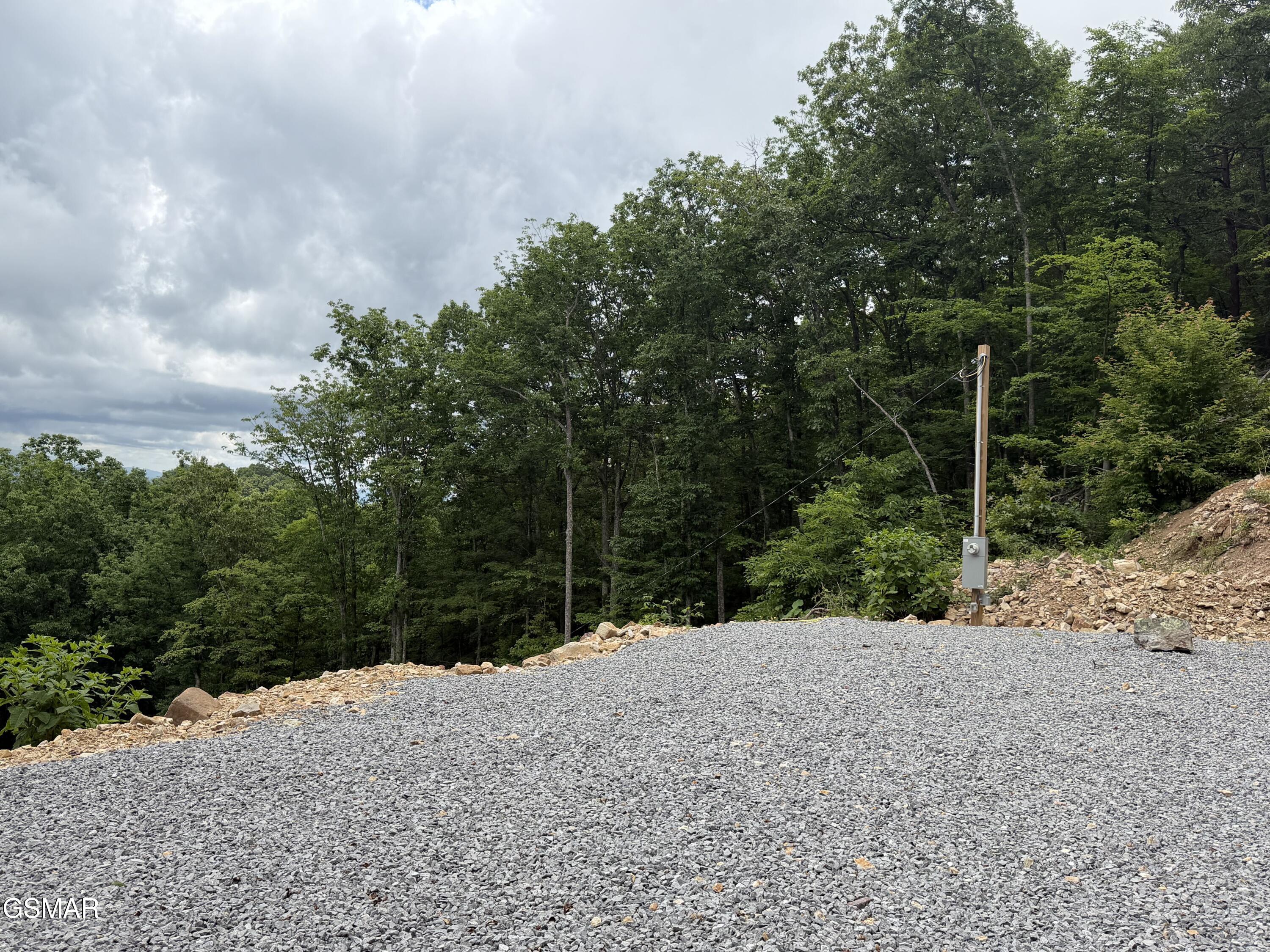 1038 Clingmans View Sevierville TN 37876