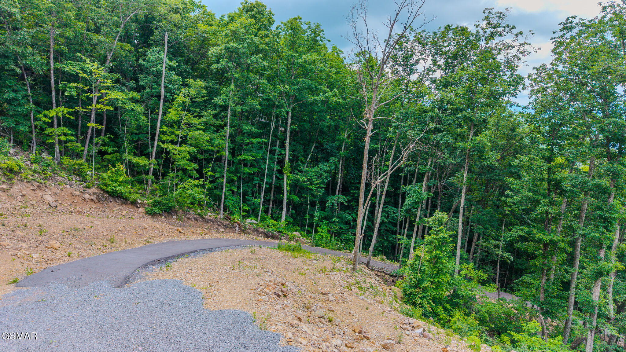 1038 Clingmans View Sevierville TN 37876