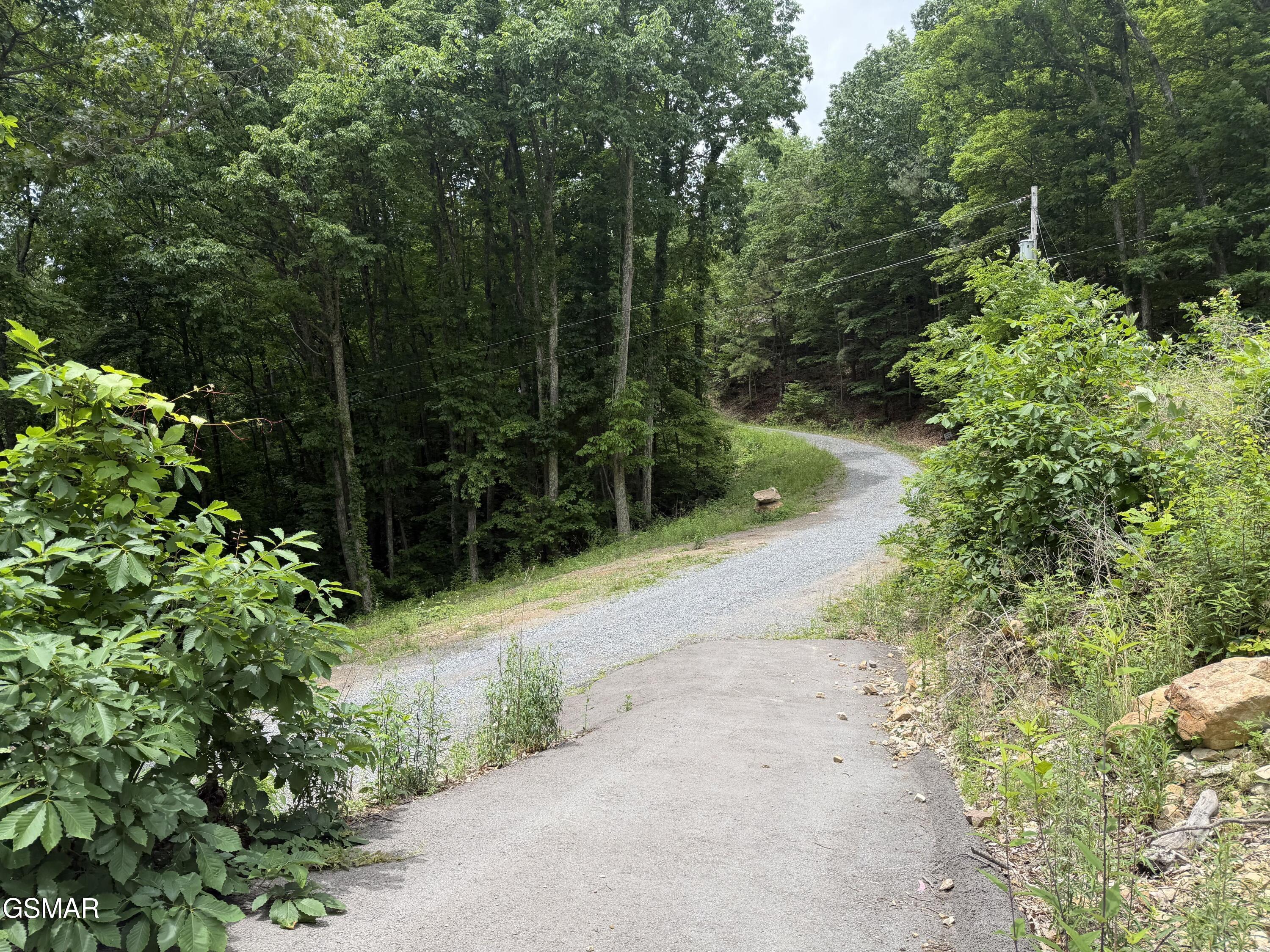 1038 Clingmans View Sevierville TN 37876