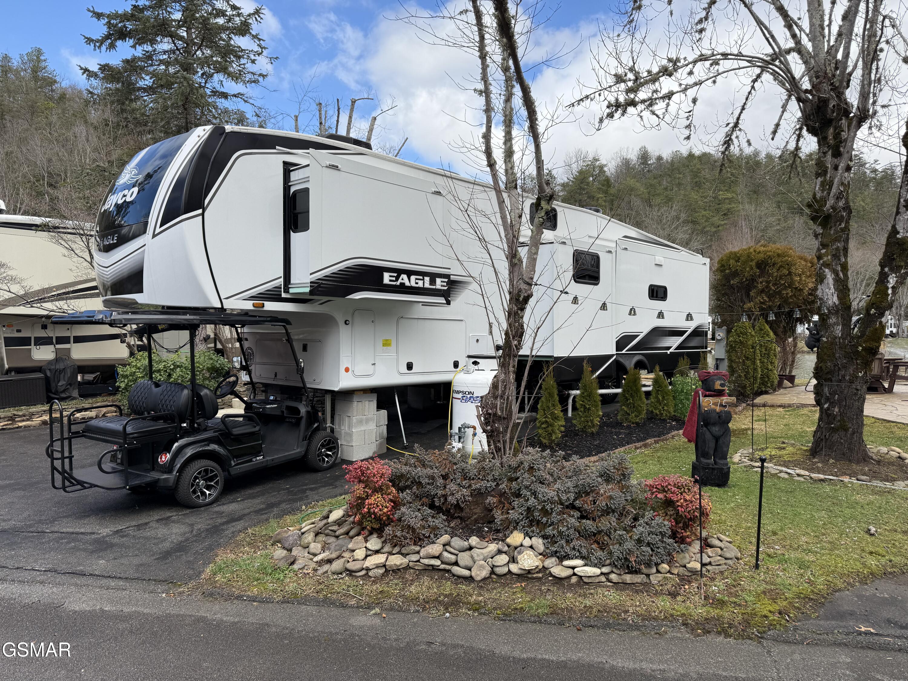 4229 E Parkway #376 Gatlinburg TN 37738