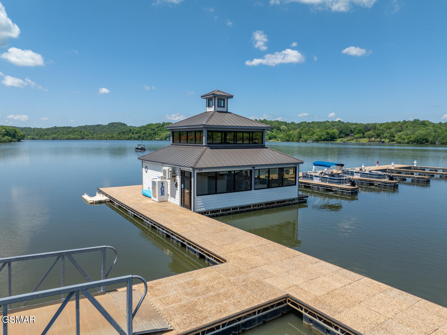 203 Flip Flop Way Loudon TN 37774