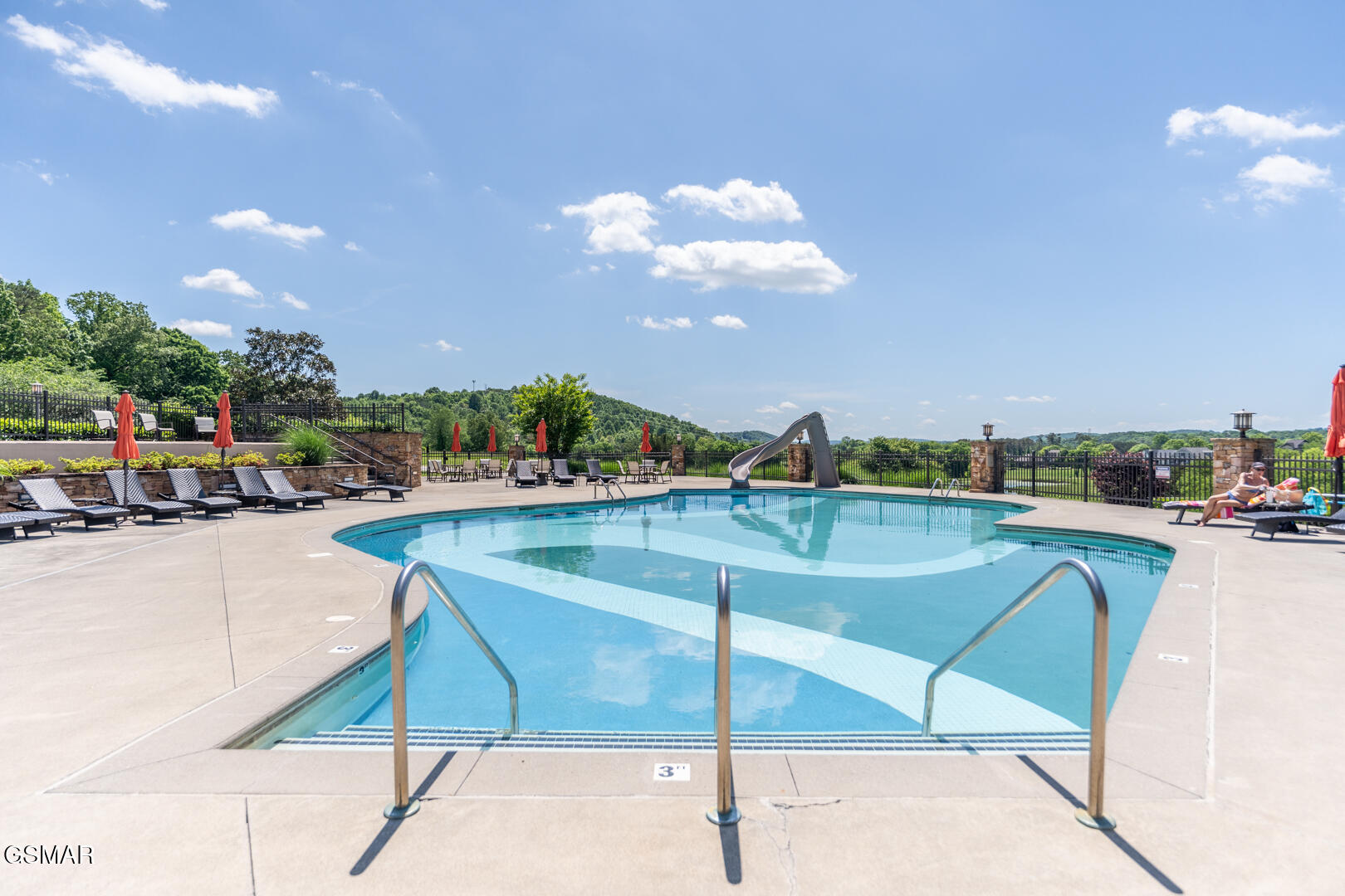 203 Flip Flop Way Loudon TN 37774