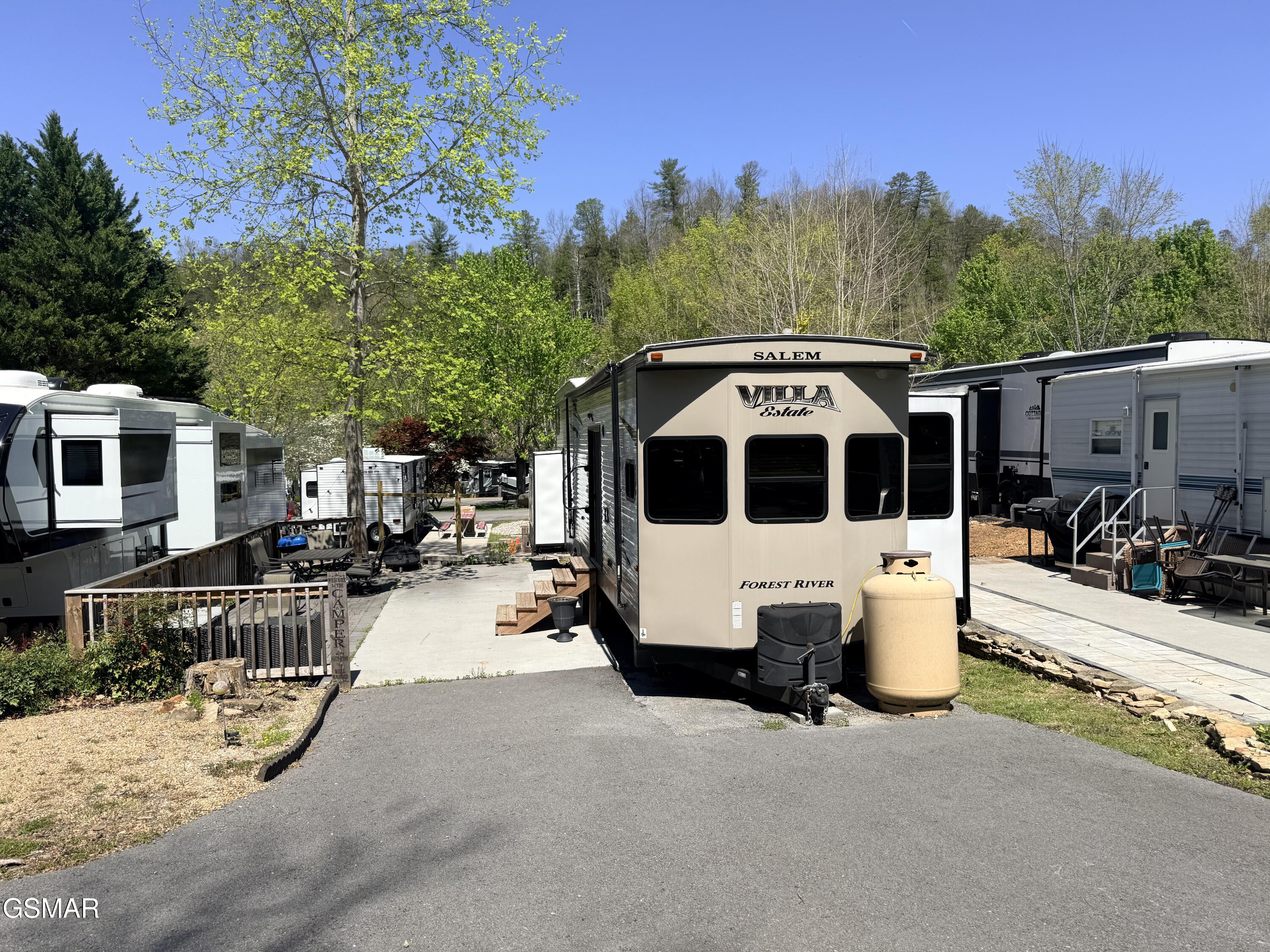 4229 E Parkway #98 Gatlinburg TN 37738