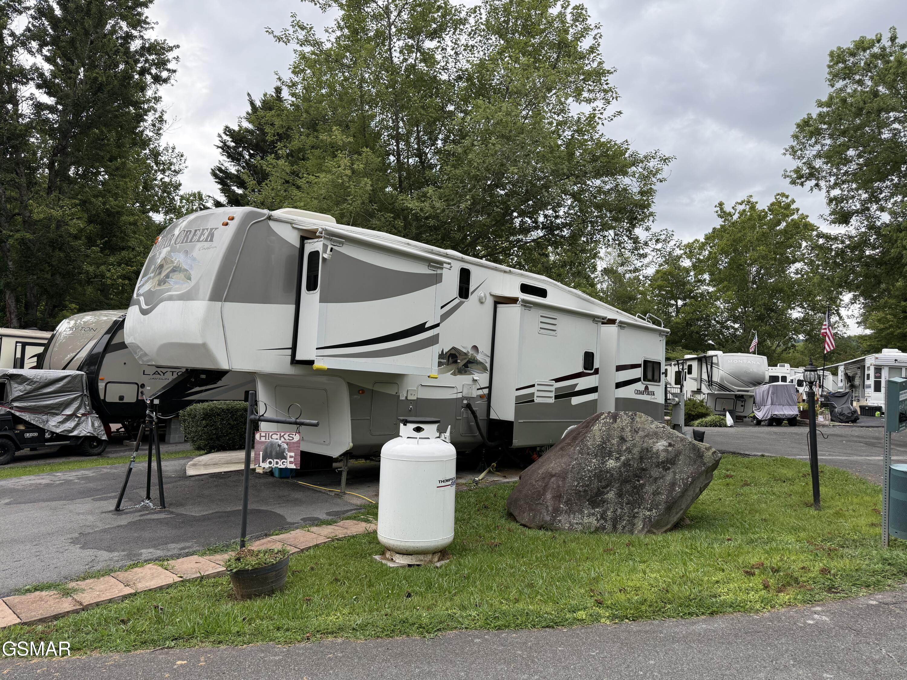 4229 E Parkway #53 Gatlinburg TN 37738
