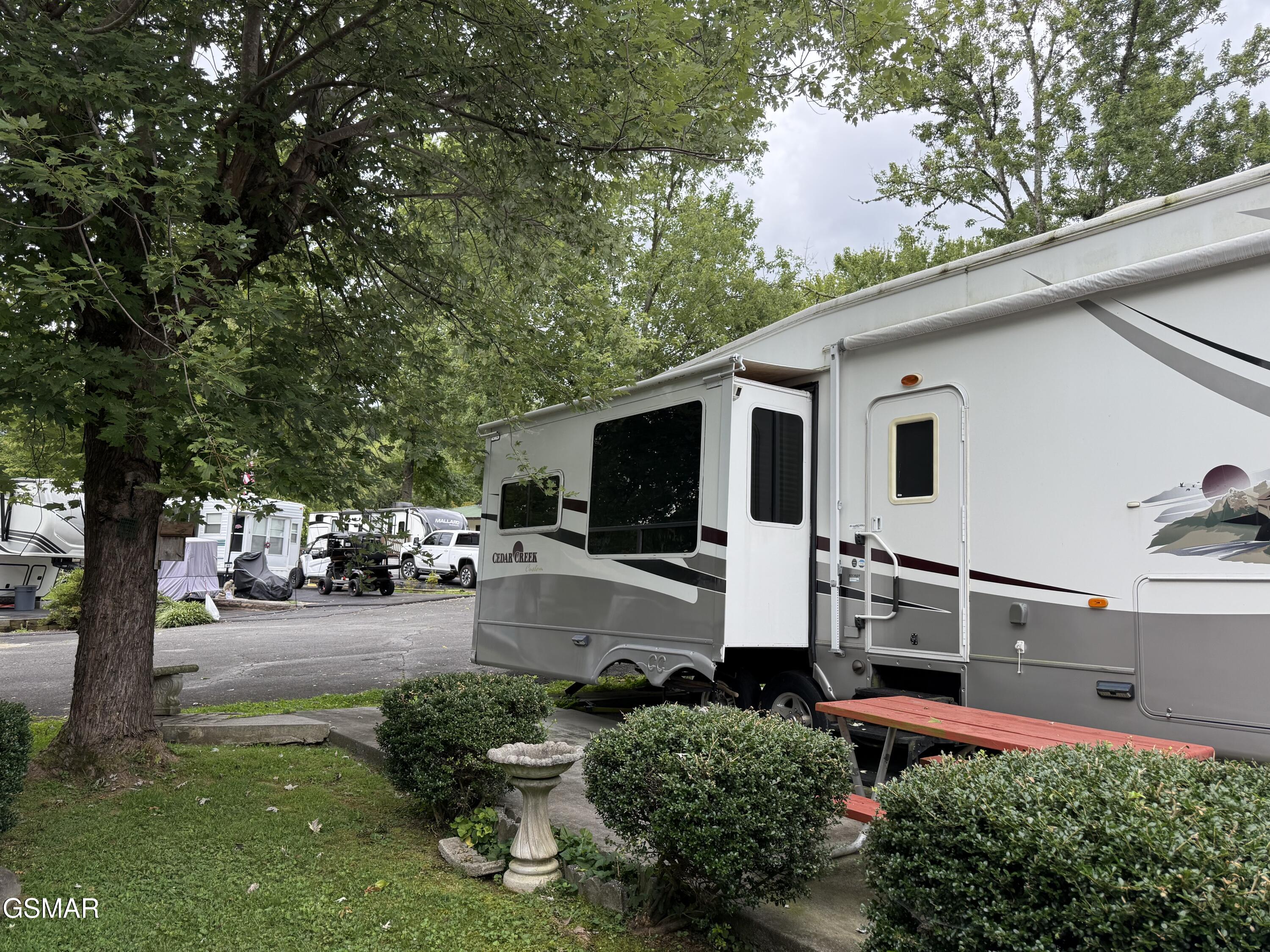 4229 E Parkway #53 Gatlinburg TN 37738