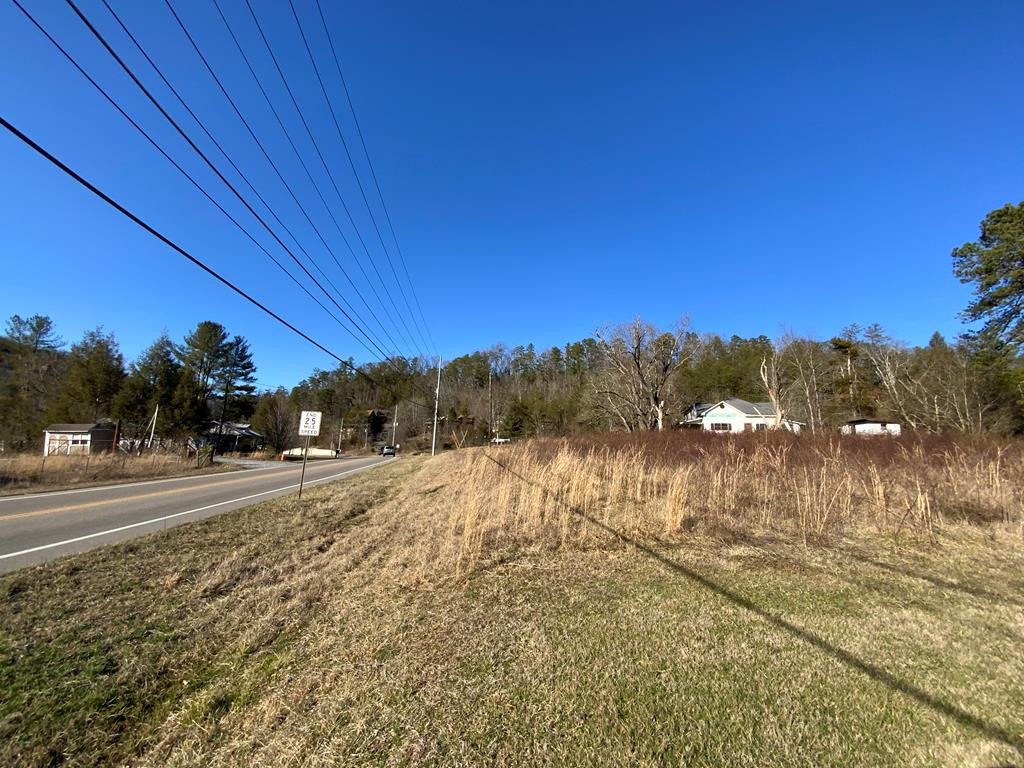 3045 Birds Creek Road Sevierville TN 37876