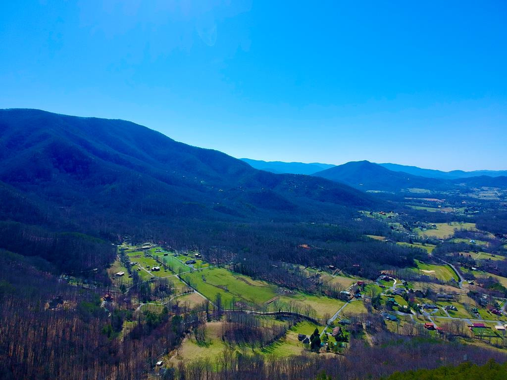 1-A, 2-a, 3- Ravens Den Way Sevierville TN 37862