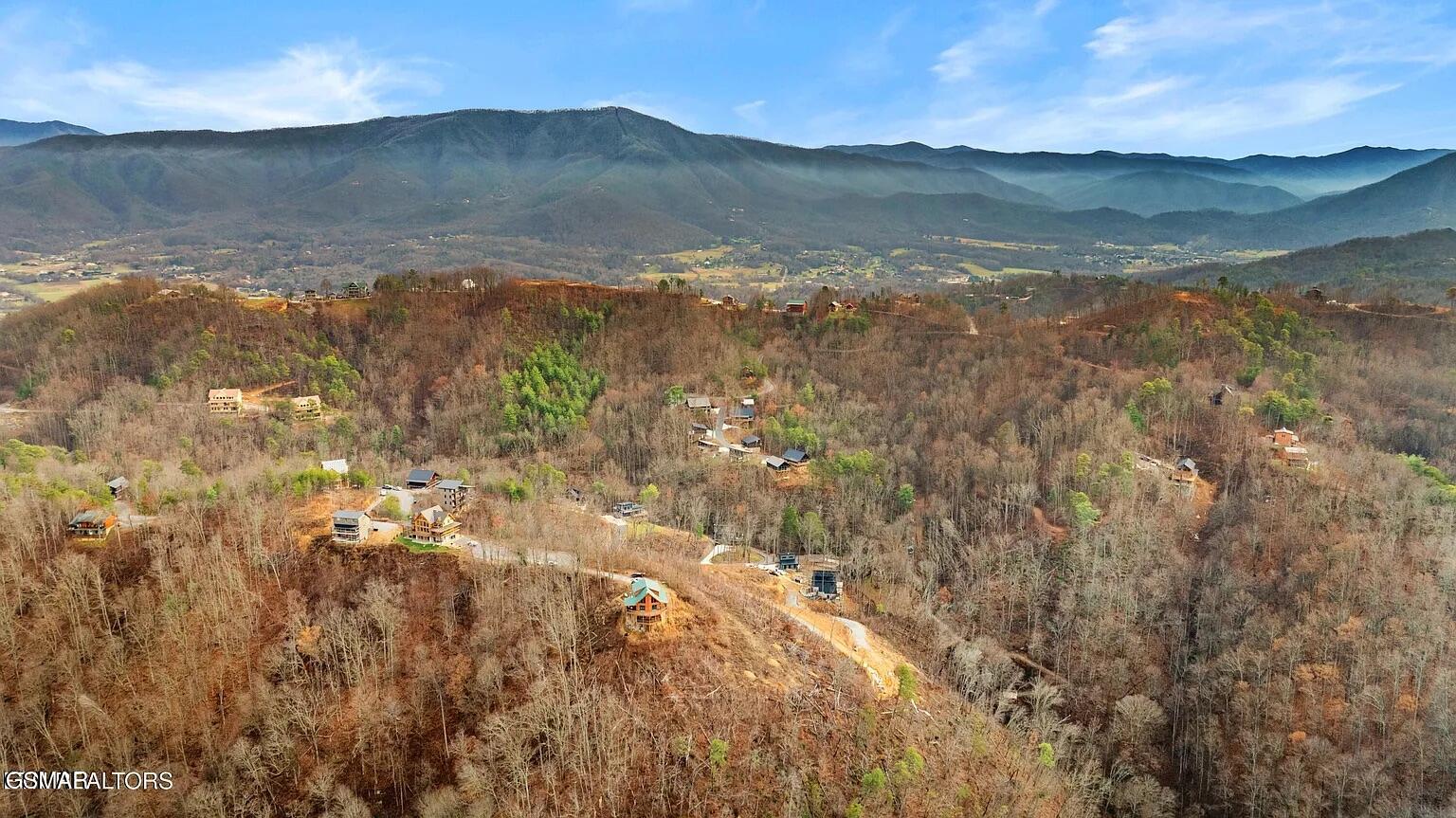 7R Lone Ridge Road Sevierville TN 37876