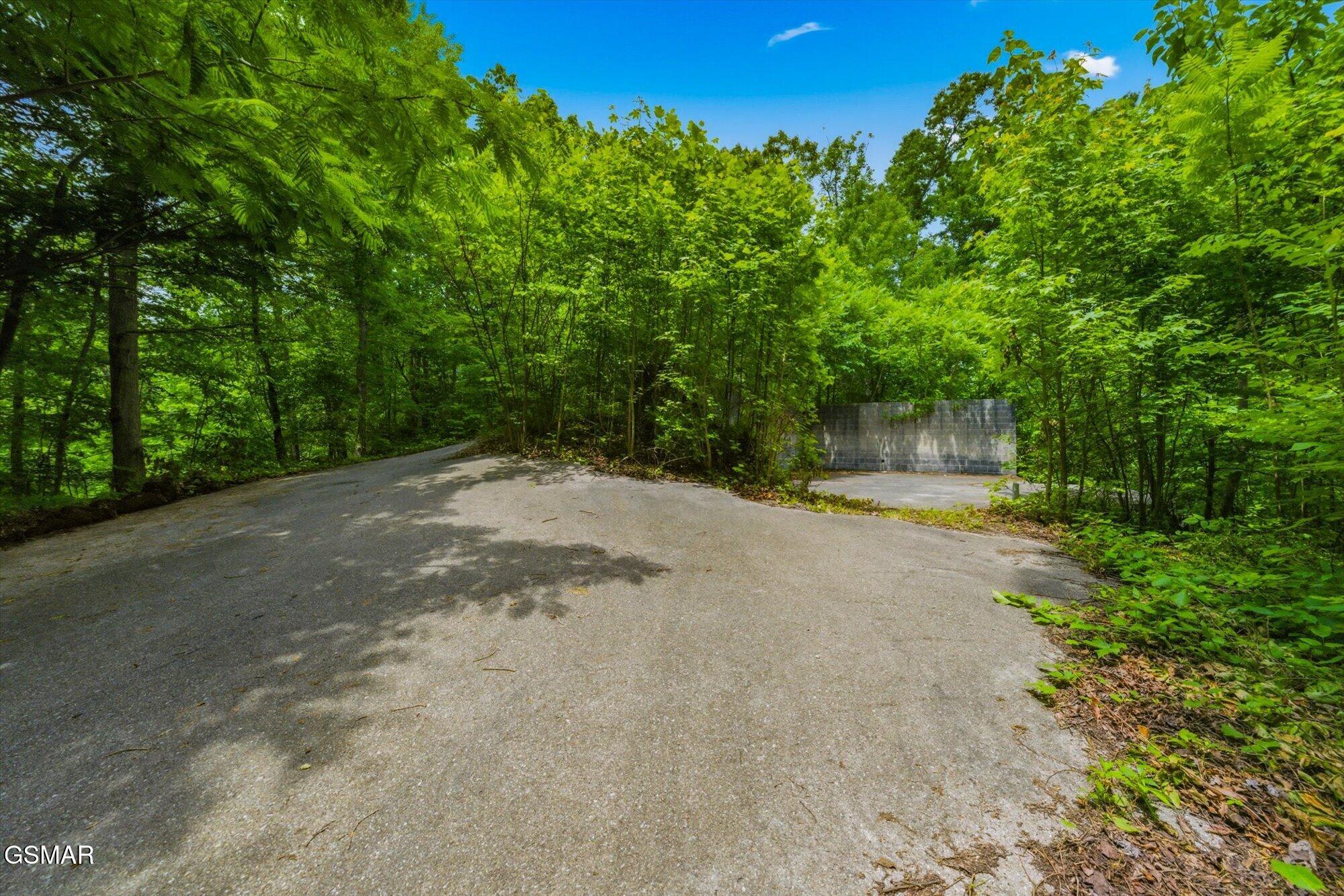 2405 Deep Spring Lane Sevierville TN 37862