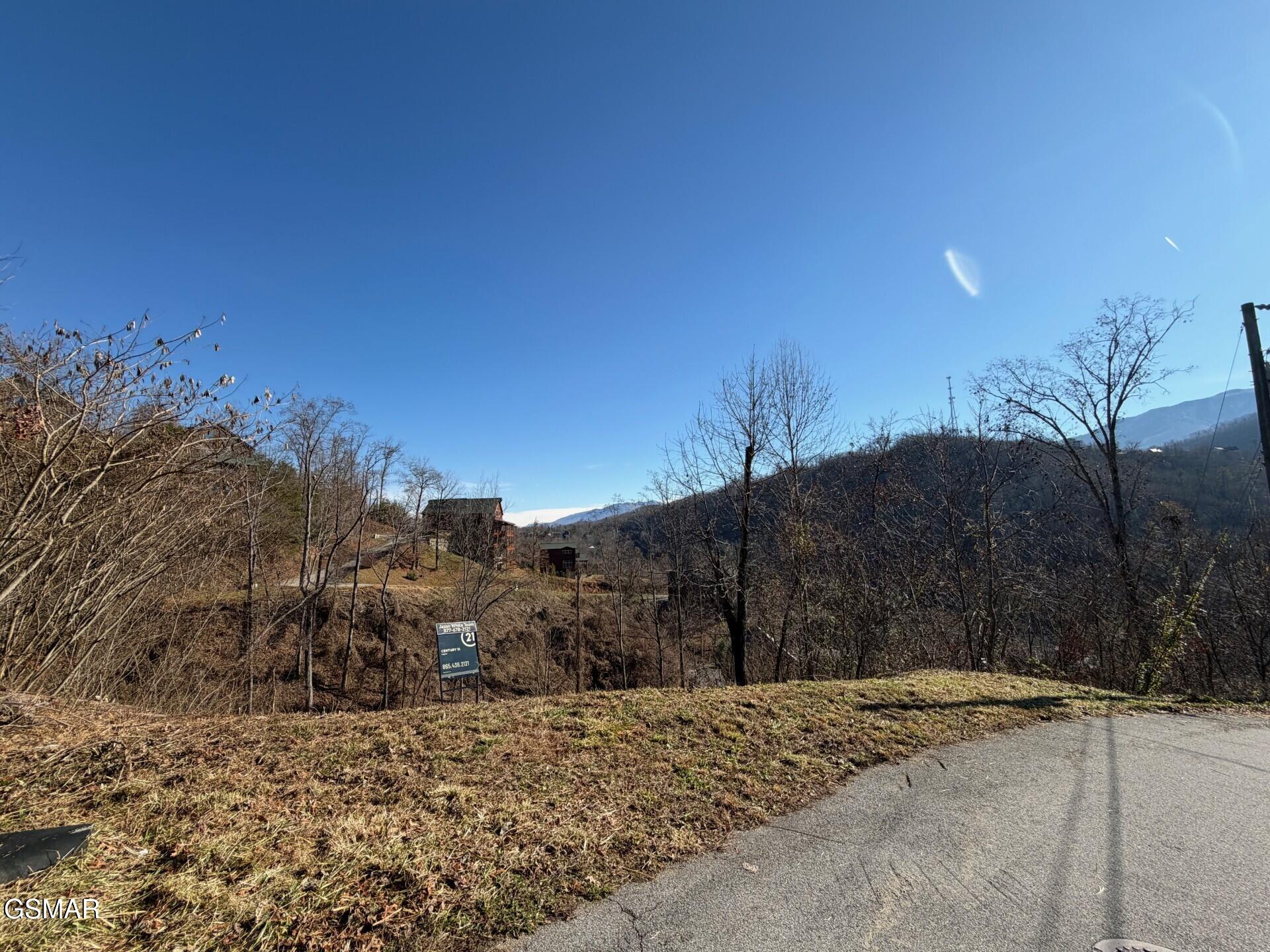 335 W Pinnacle Drive Gatlinburg TN 37738