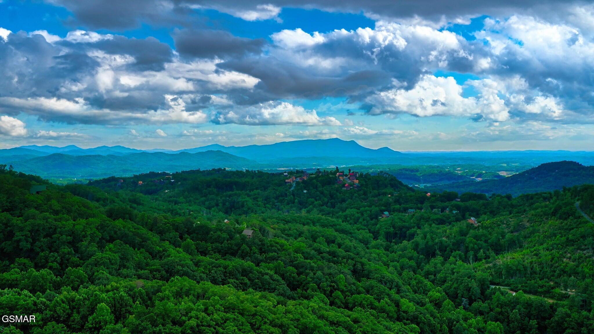 2109 Paradise View Way Sevierville TN 37876
