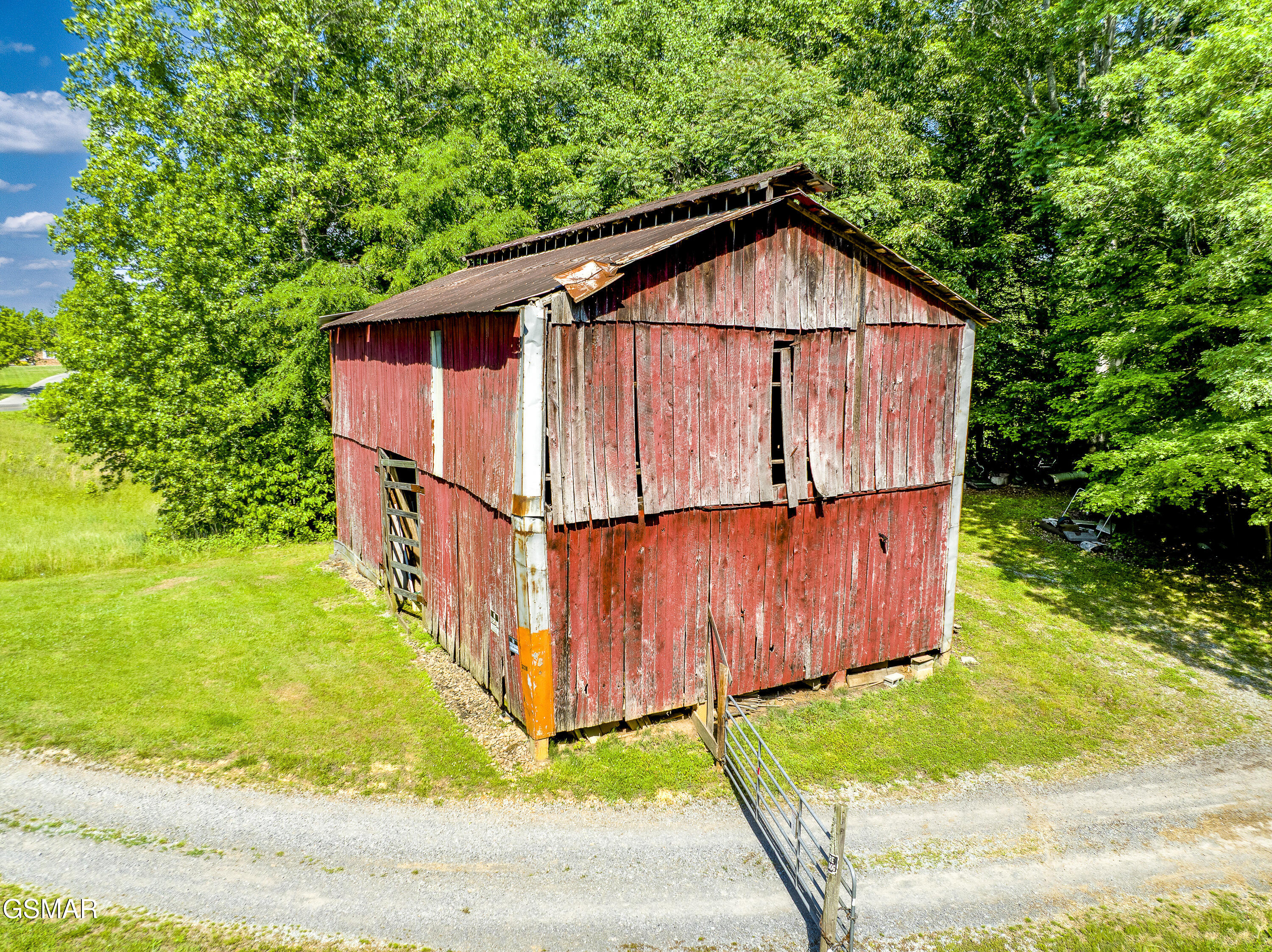 3744 Leadvale Road White Pine TN 37890