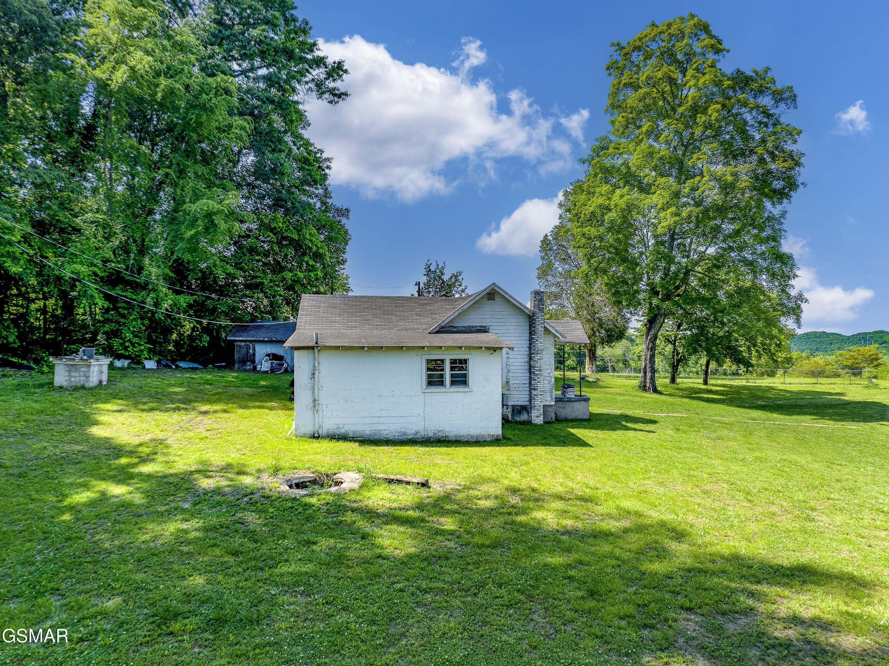 3744 Leadvale Road White Pine TN 37890