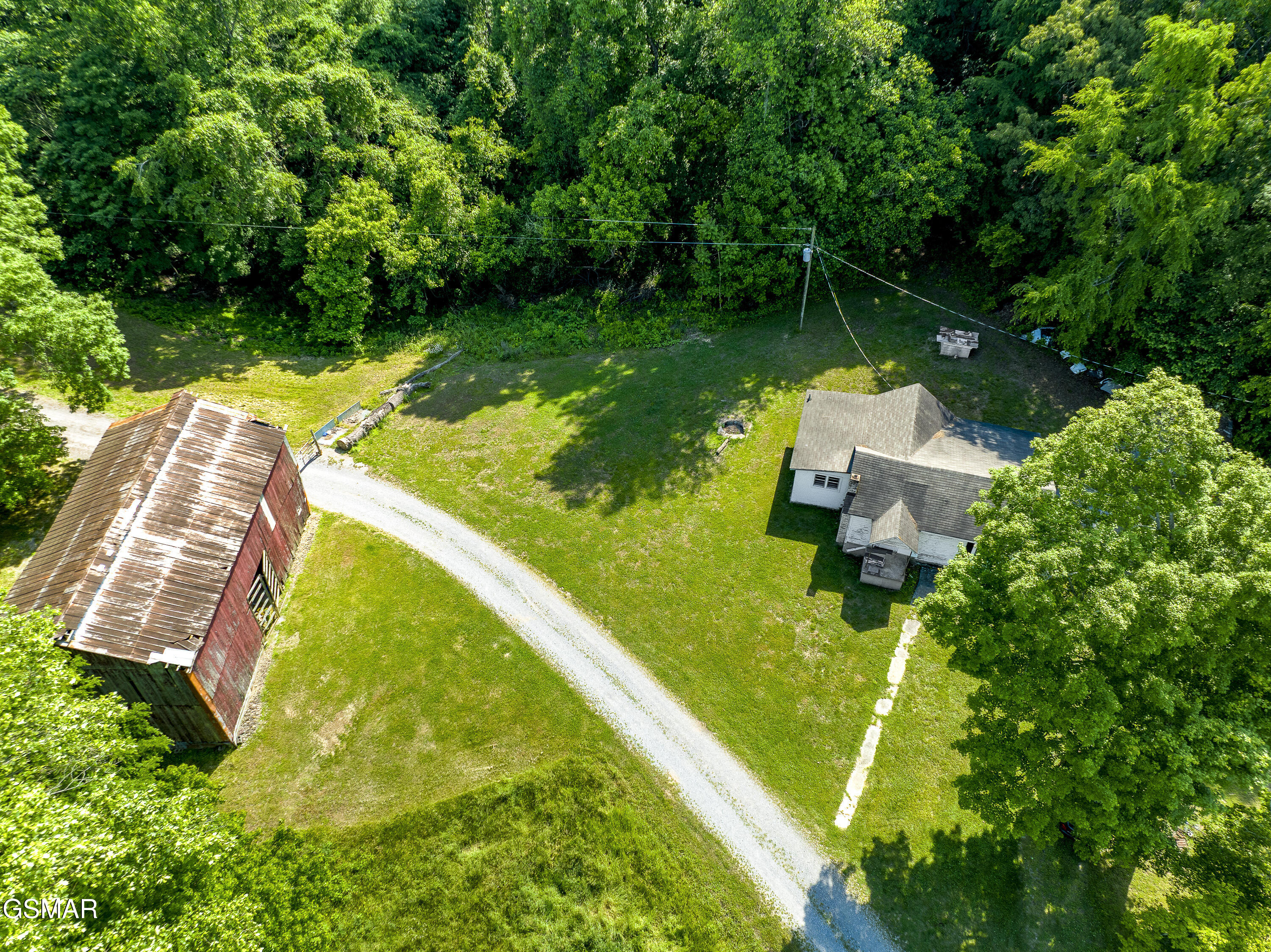 3744 Leadvale Road White Pine TN 37890