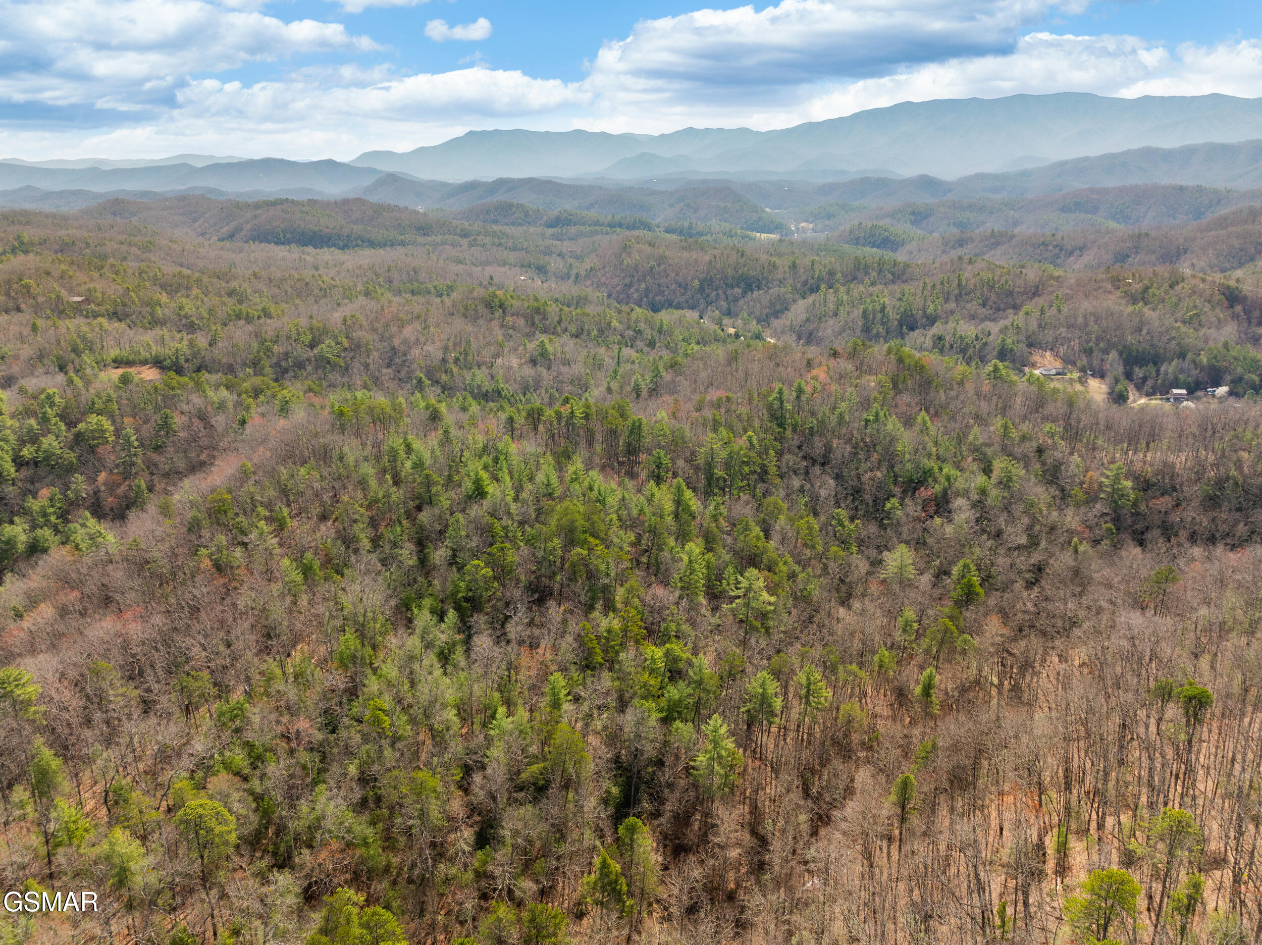TR1-4 Mossy Cove Way Sevierville TN 37876
