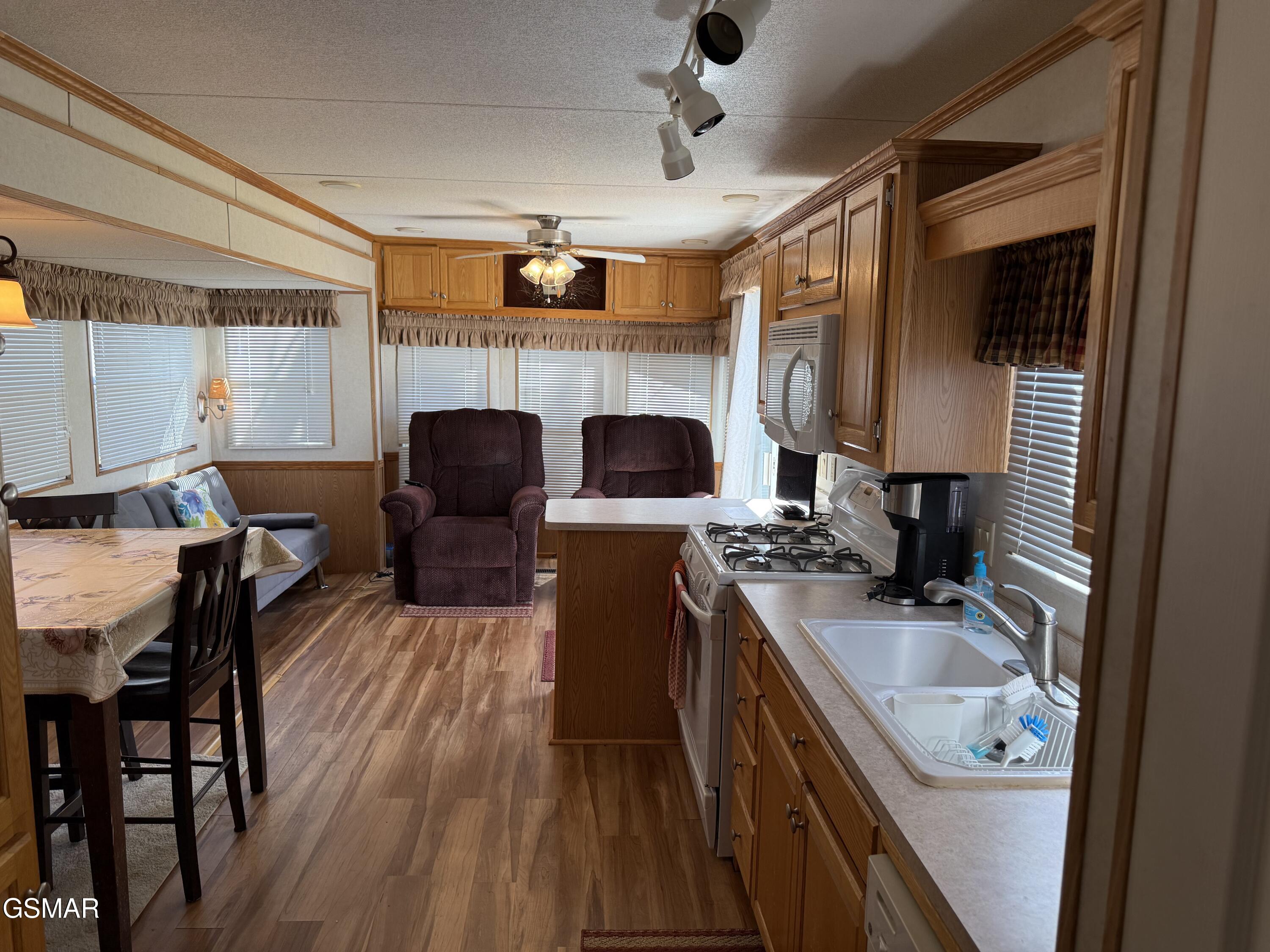 4229 E Parkway #10 Gatlinburg TN 37738