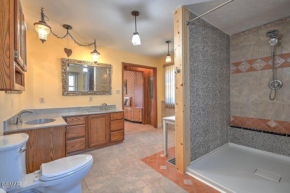 2482 Elk Way Newport TN 37821