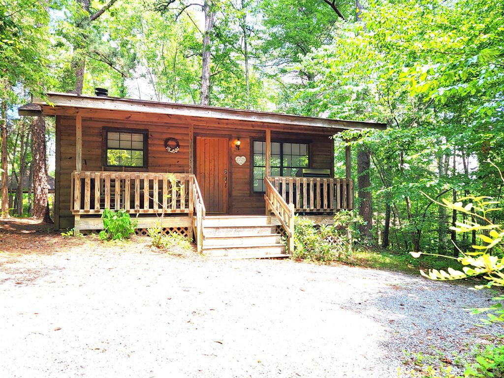 3786 Thomas Cross Road Sevierville TN 37876