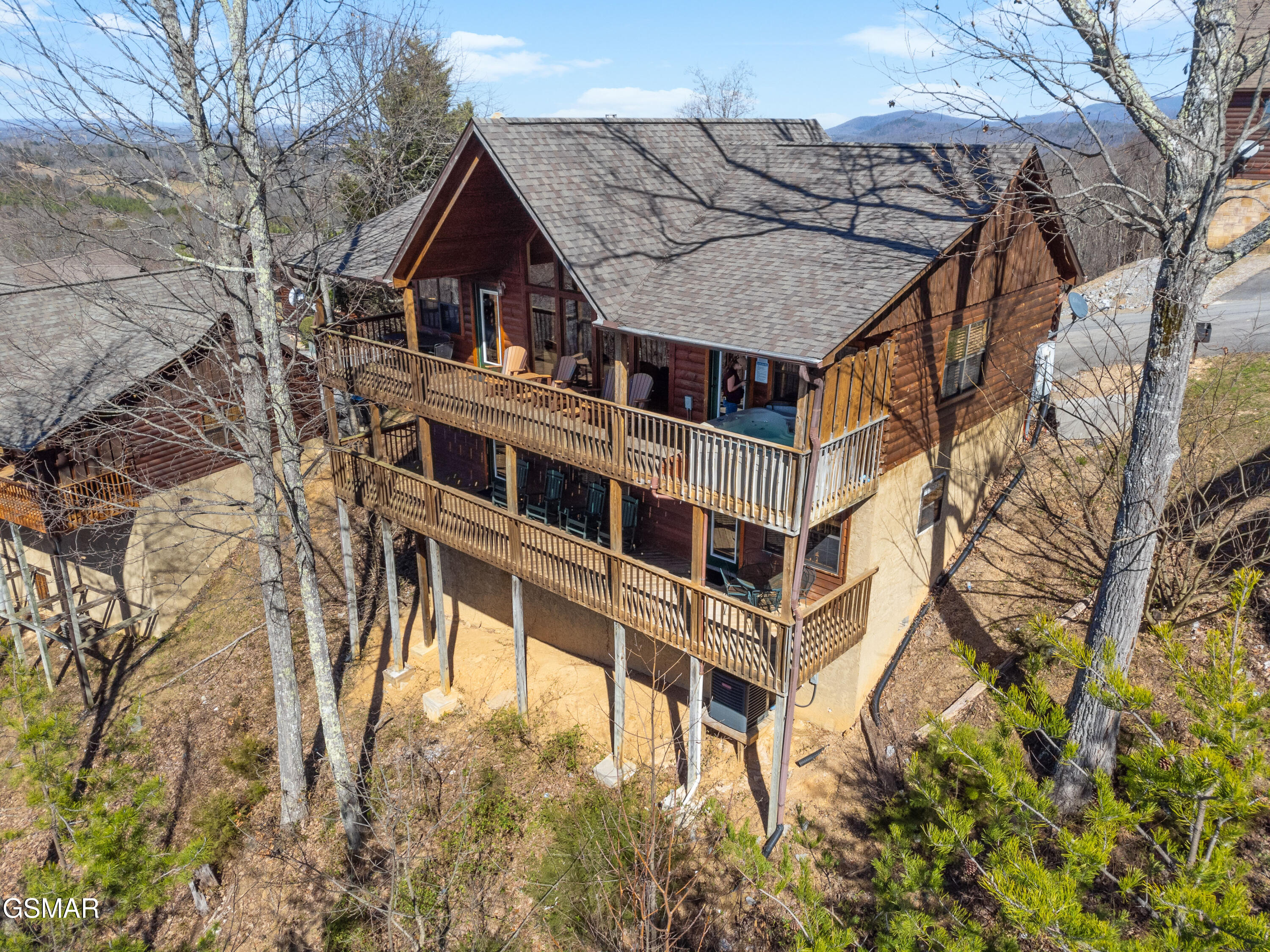 1550 Bears Den Way Sevierville TN 37876
