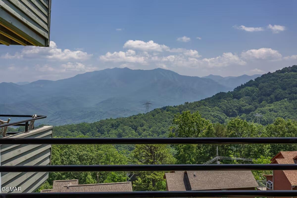 354 E Holly Ridge Road Gatlinburg TN 37738