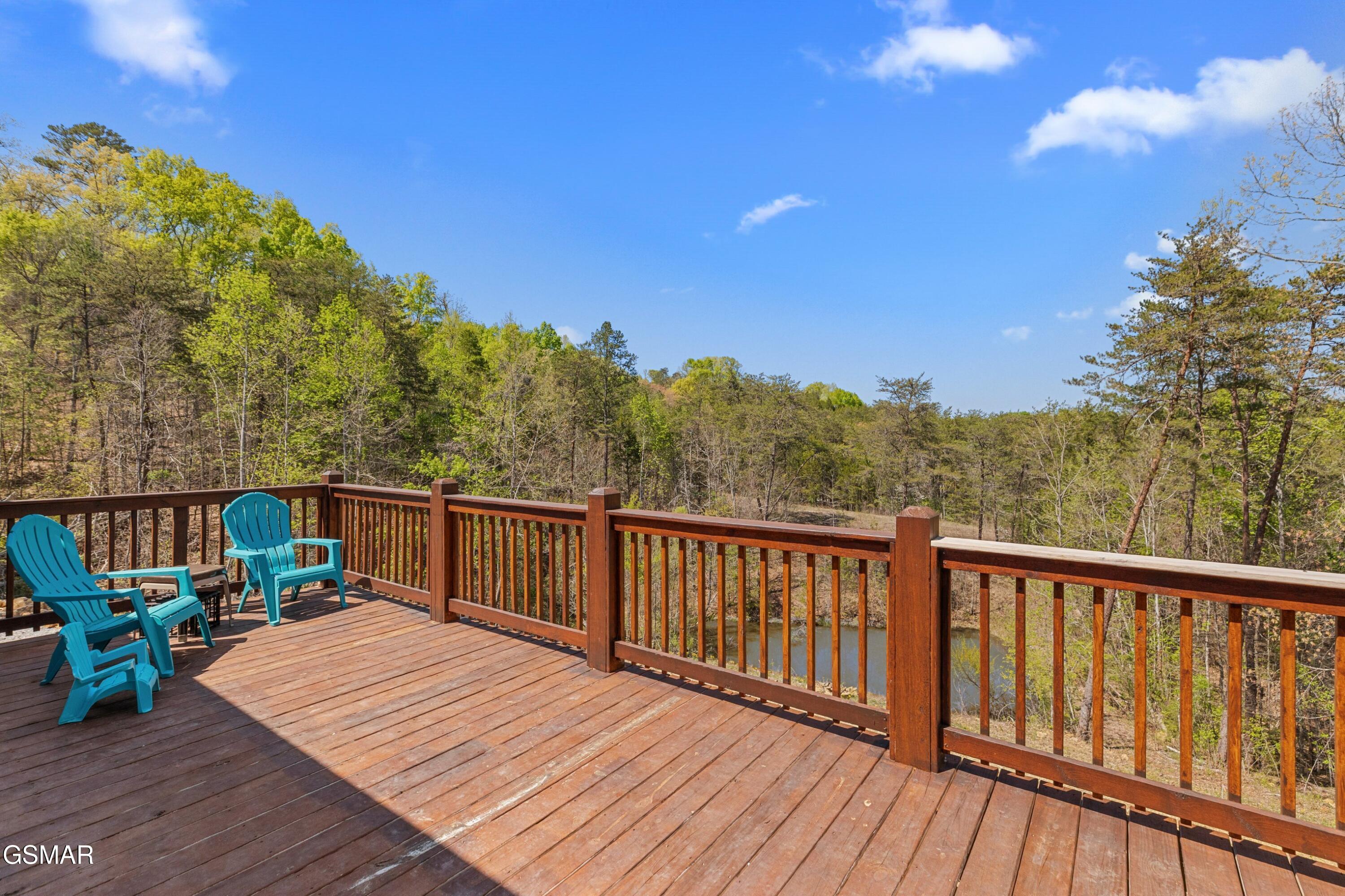 126 Deer Run Way Dandridge TN 37725
