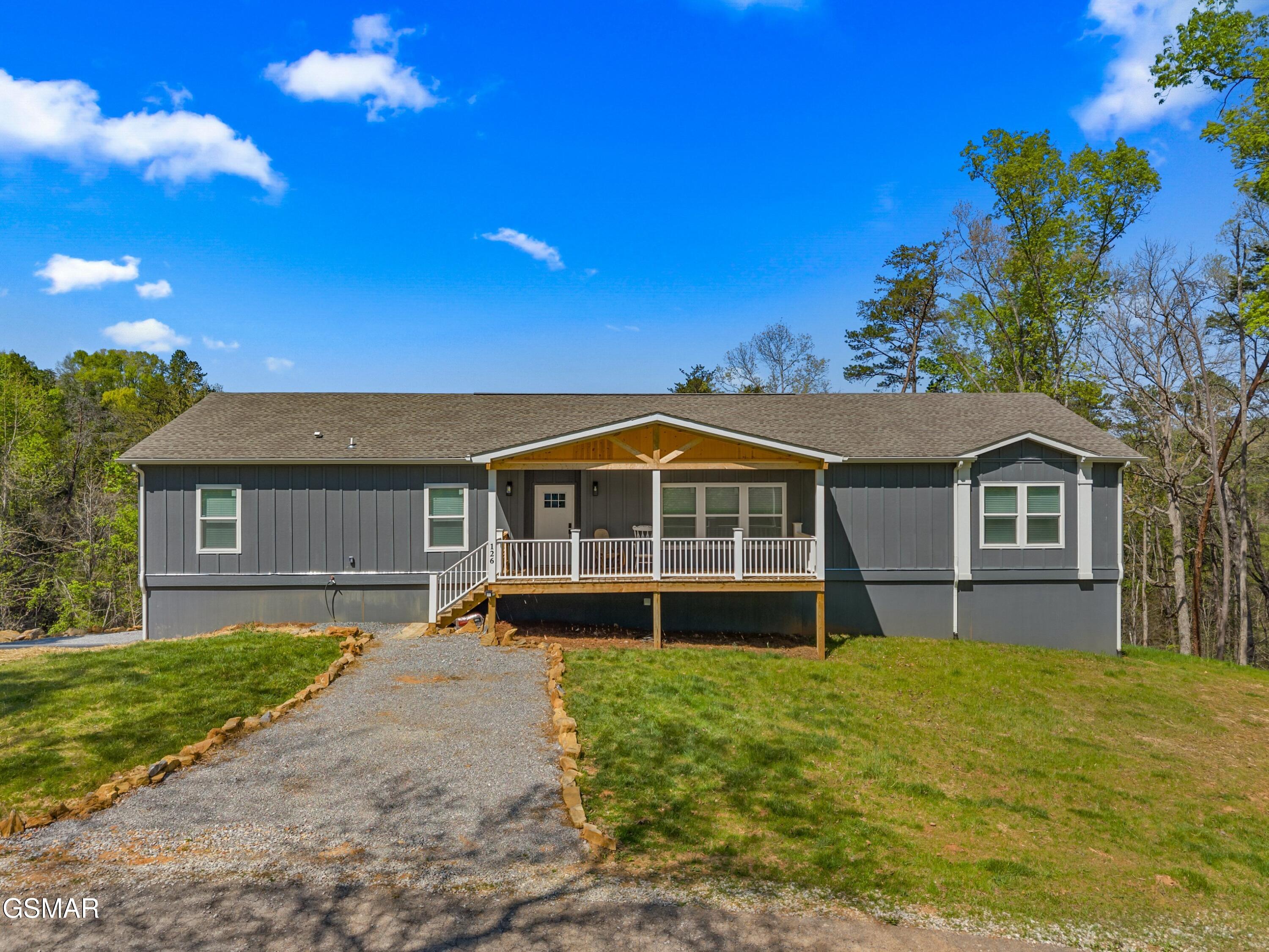 126 Deer Run Way Dandridge TN 37725