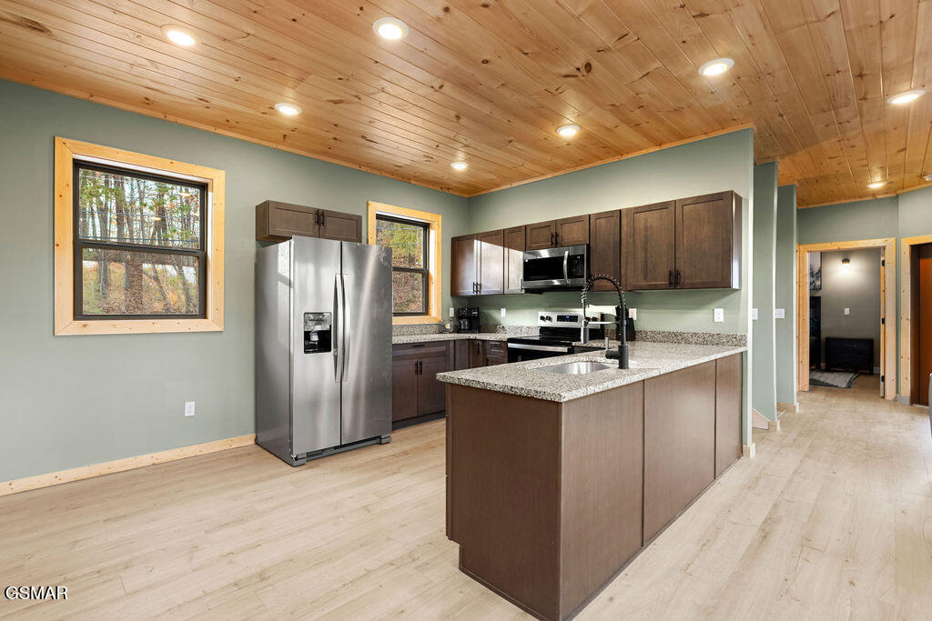 1857 Beach Front Drive Sevierville TN 37876