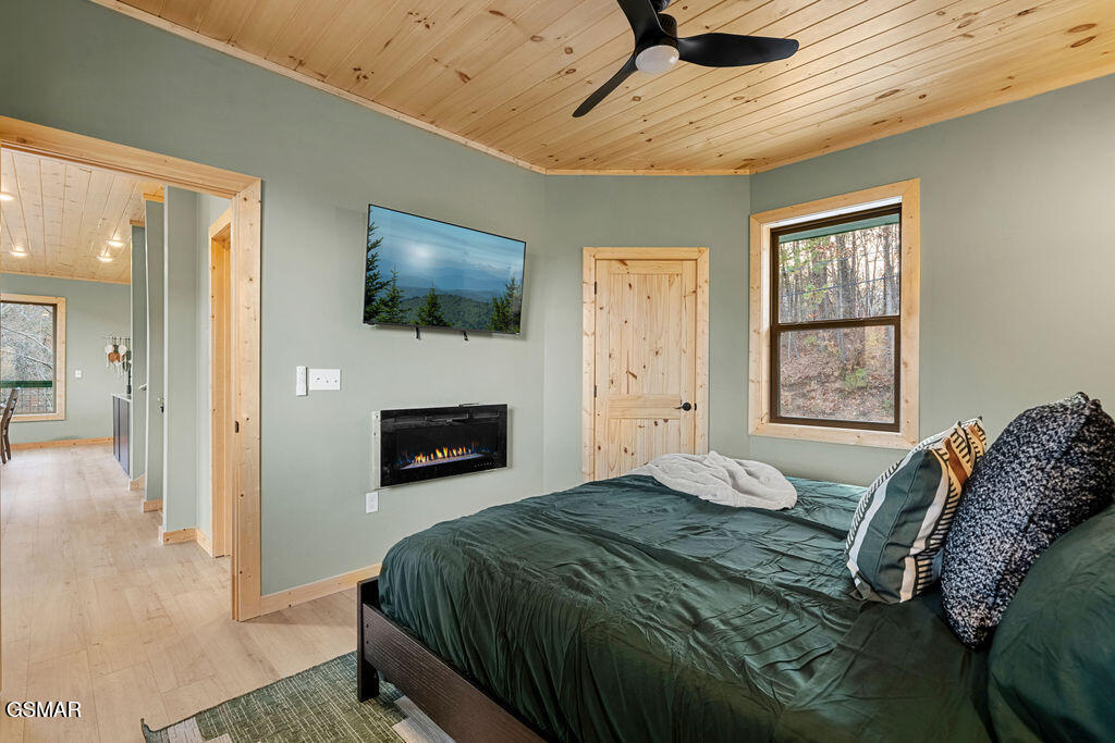 1857 Beach Front Drive Sevierville TN 37876