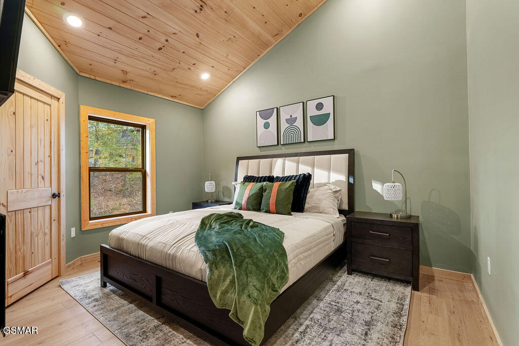 1857 Beach Front Drive Sevierville TN 37876