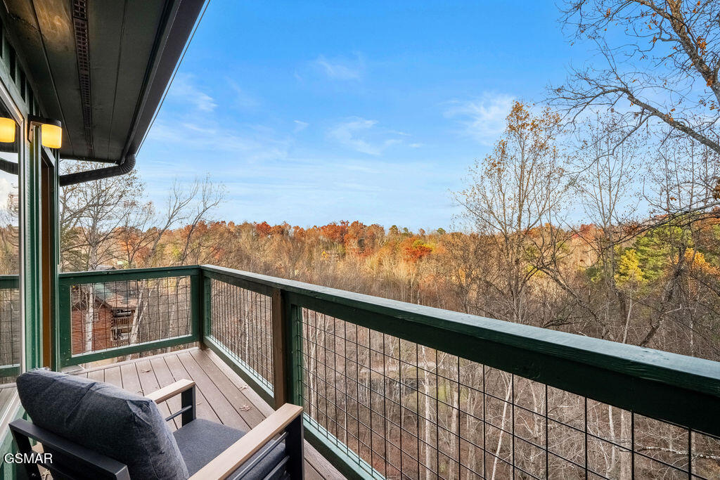 1857 Beach Front Drive Sevierville TN 37876