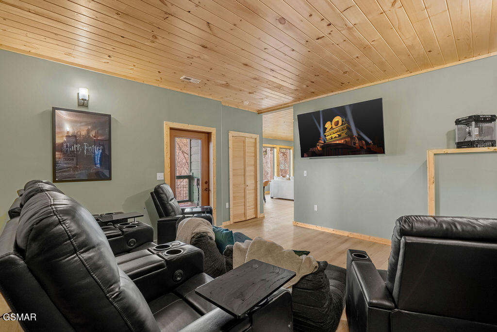 1857 Beach Front Drive Sevierville TN 37876