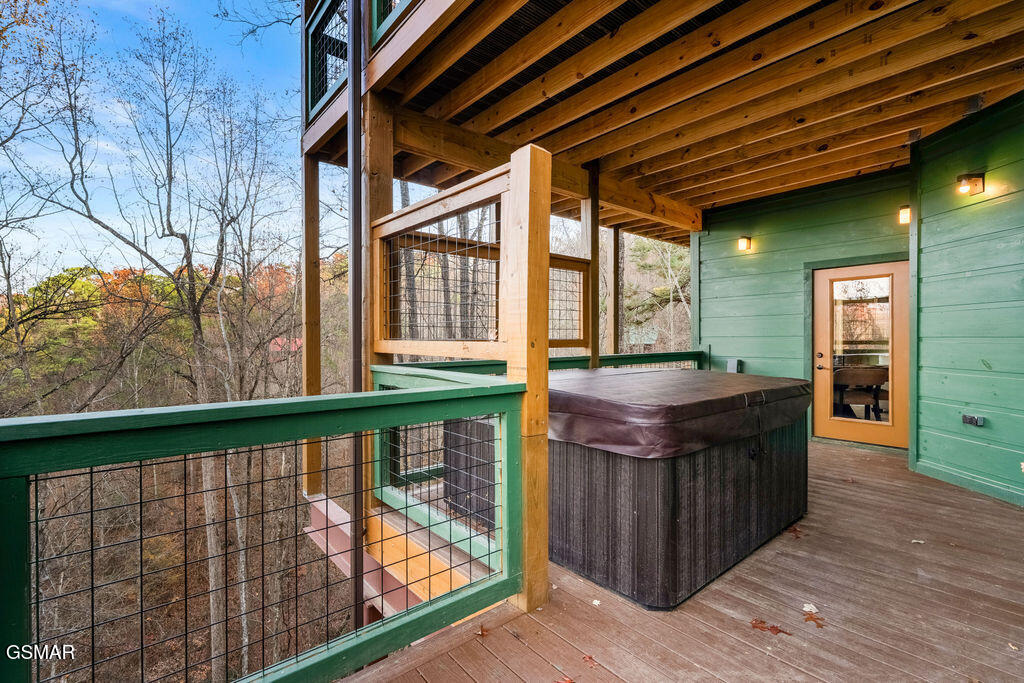 1857 Beach Front Drive Sevierville TN 37876